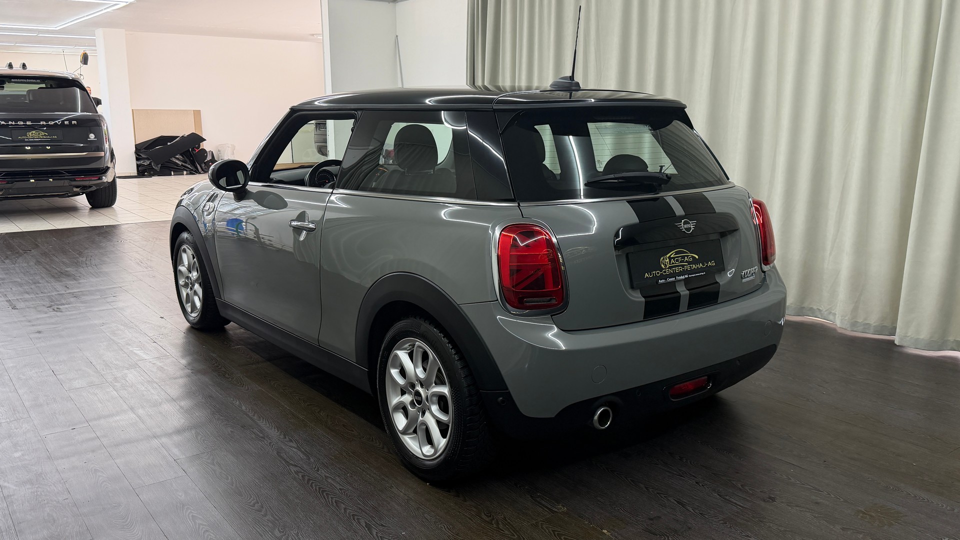 MINI Cooper Steptronic DKG-image-5