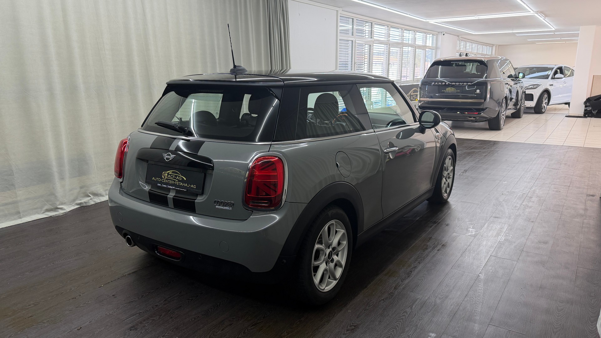 MINI Cooper Steptronic DKG-image-3