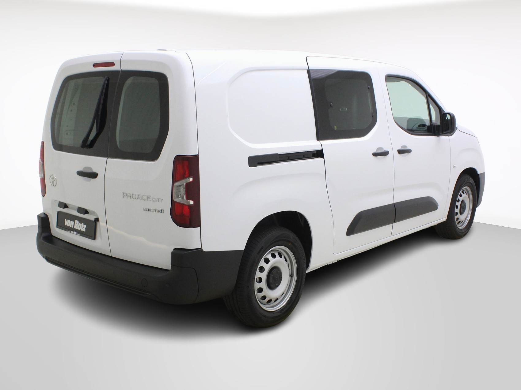 TOYOTA Proace City Van L2 52KWh Active-image-3