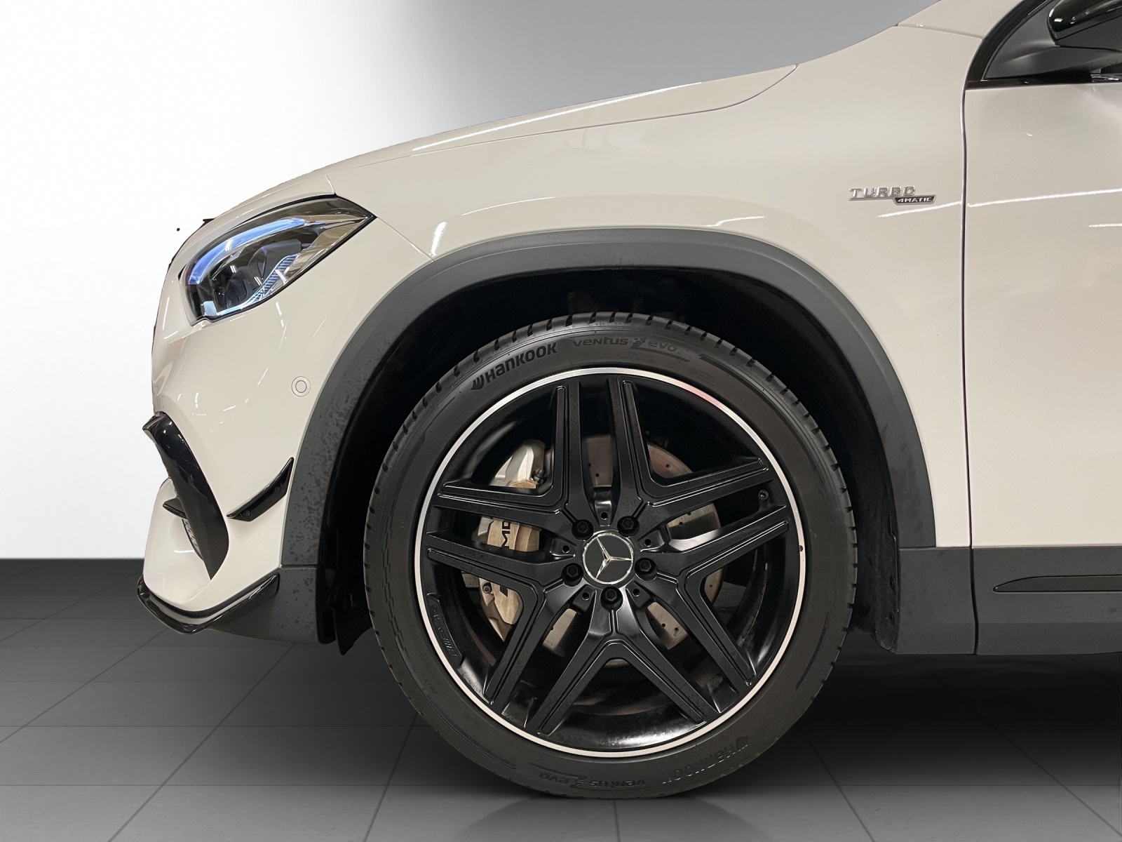MERCEDES-BENZ GLA 35 AMG 4Matic-image-5
