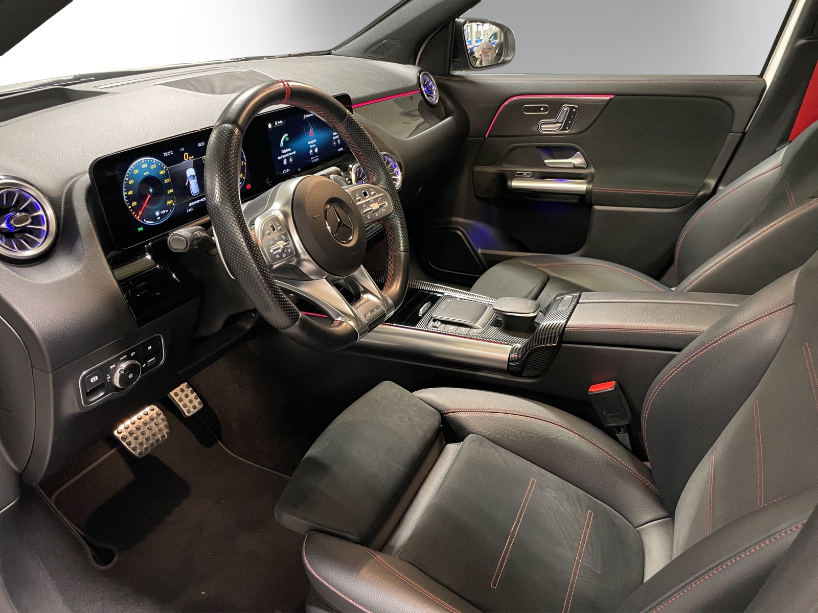 MERCEDES-BENZ GLA 35 AMG 4Matic-image-6
