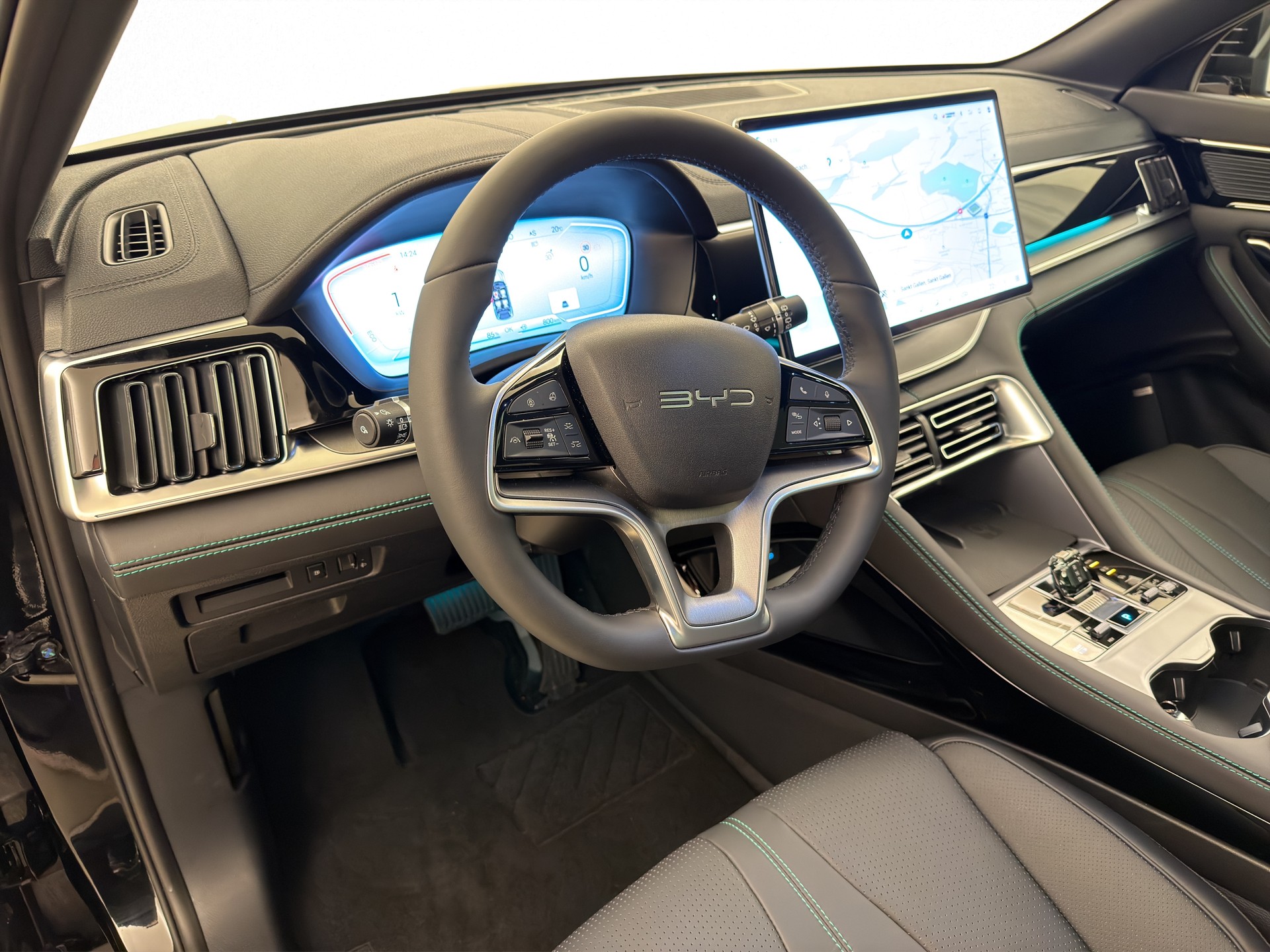 BYD Seal U DM-i Design AWD-image-12