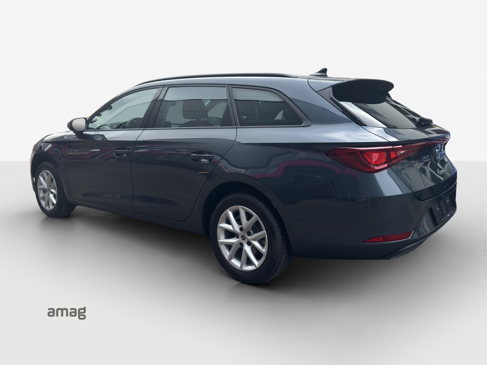 SEAT Leon ST 1.5 eTSI mHEV DSG Go-image-2