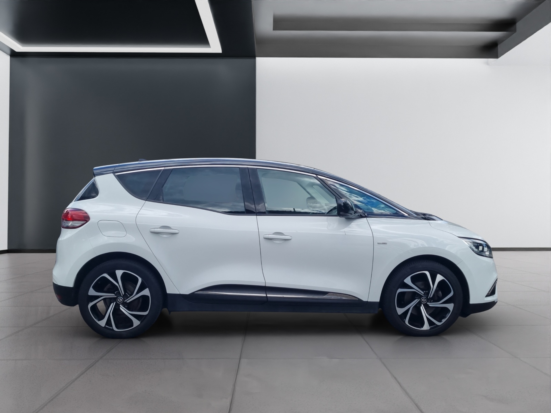 RENAULT Scénic 1.2 TCe 130 Bose-image-5