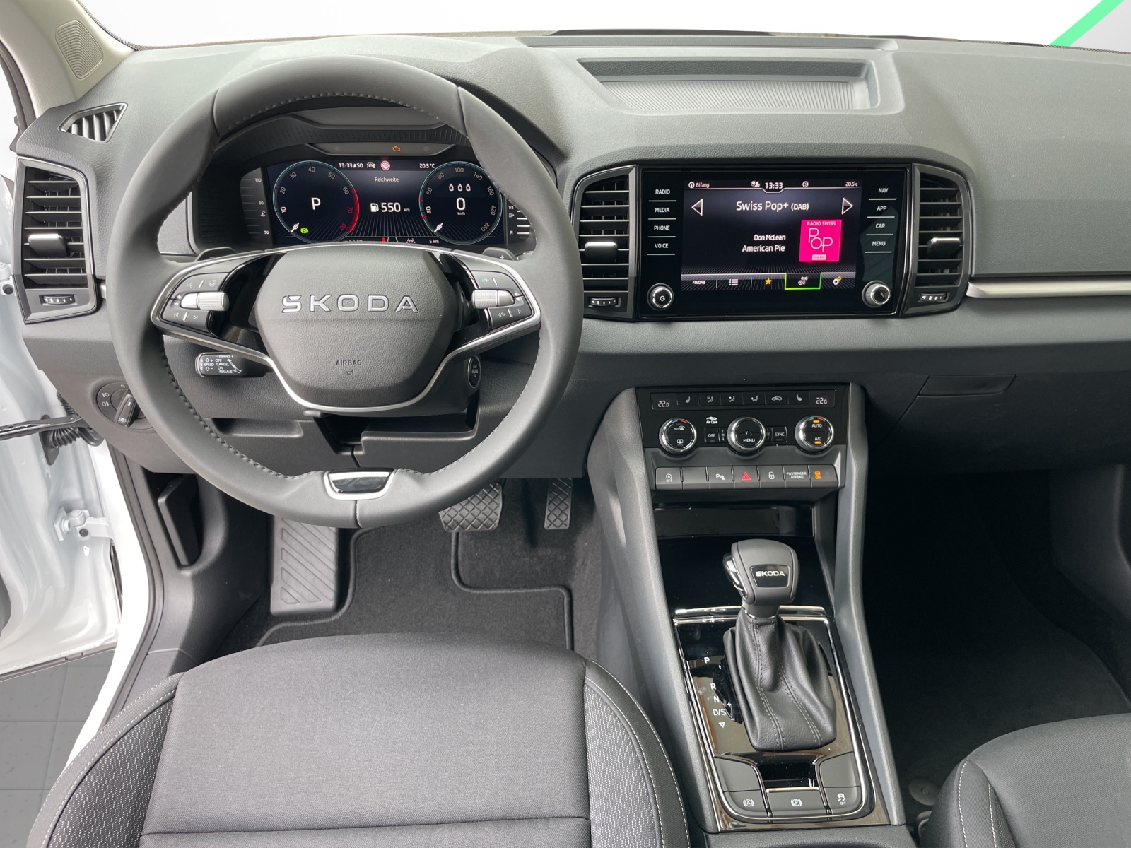 SKODA Karoq 1.5 TSI Selection DSG-image-9