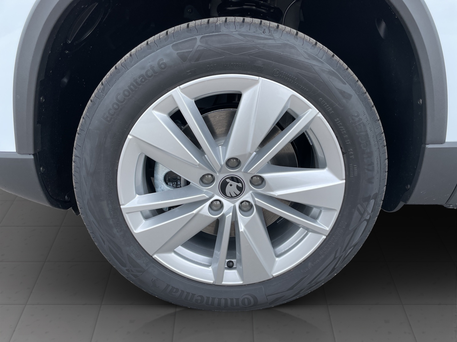 SKODA Karoq 1.5 TSI Selection DSG-image-17