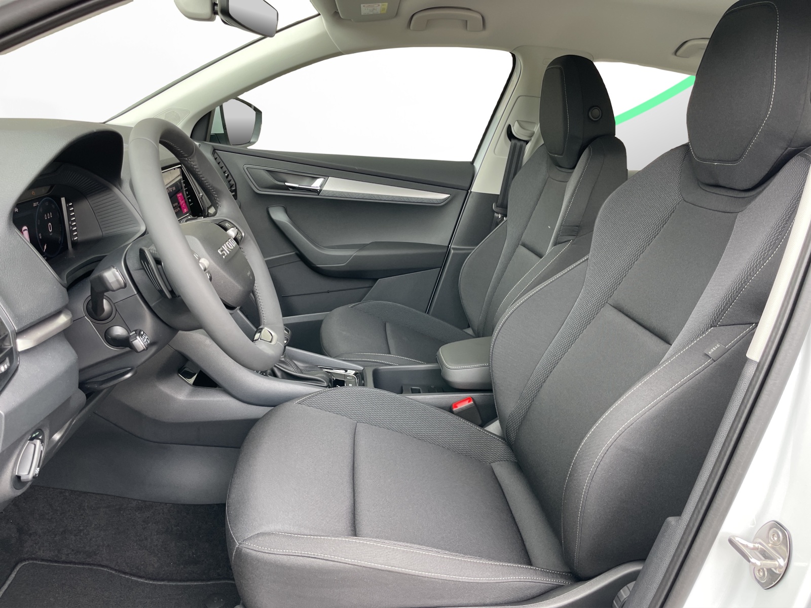 SKODA Karoq 1.5 TSI Selection DSG-image-6