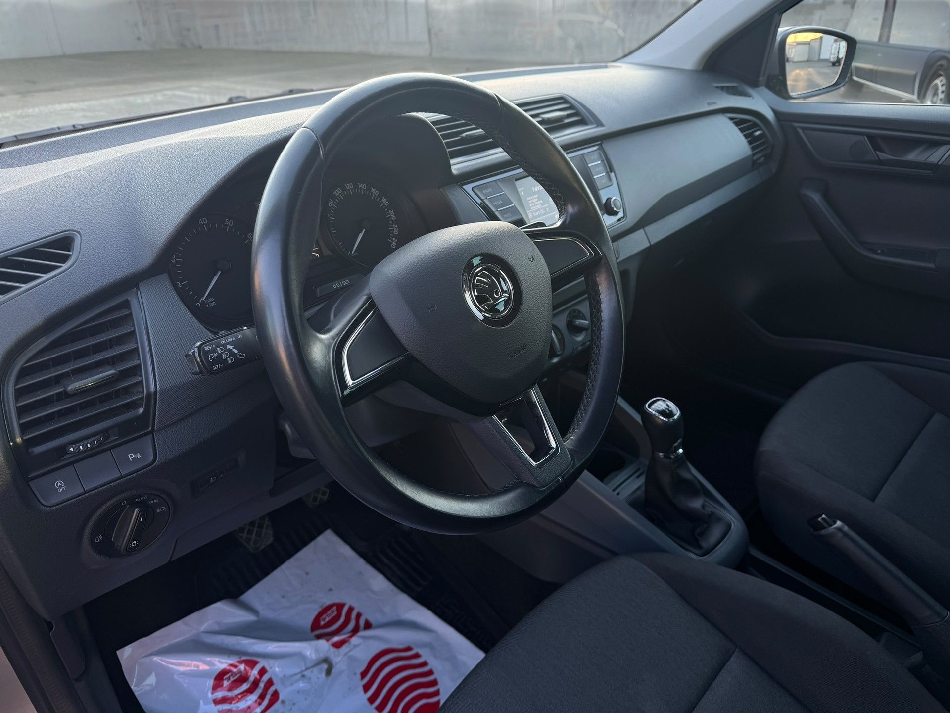 SKODA 1.2 TSI Ambition-image-3