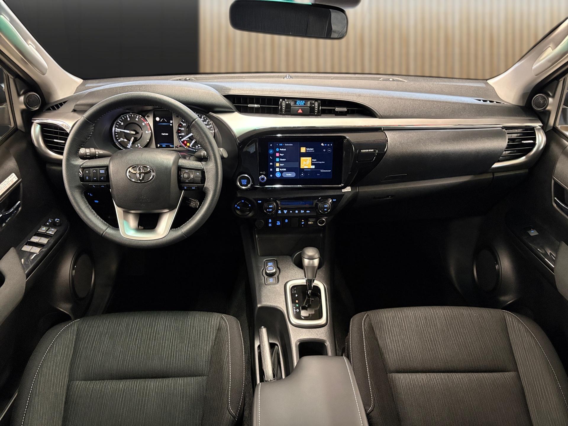 TOYOTA Hilux Double Cab.-Pick-up 2.8 D-4D MHEV 204 Style-image-13