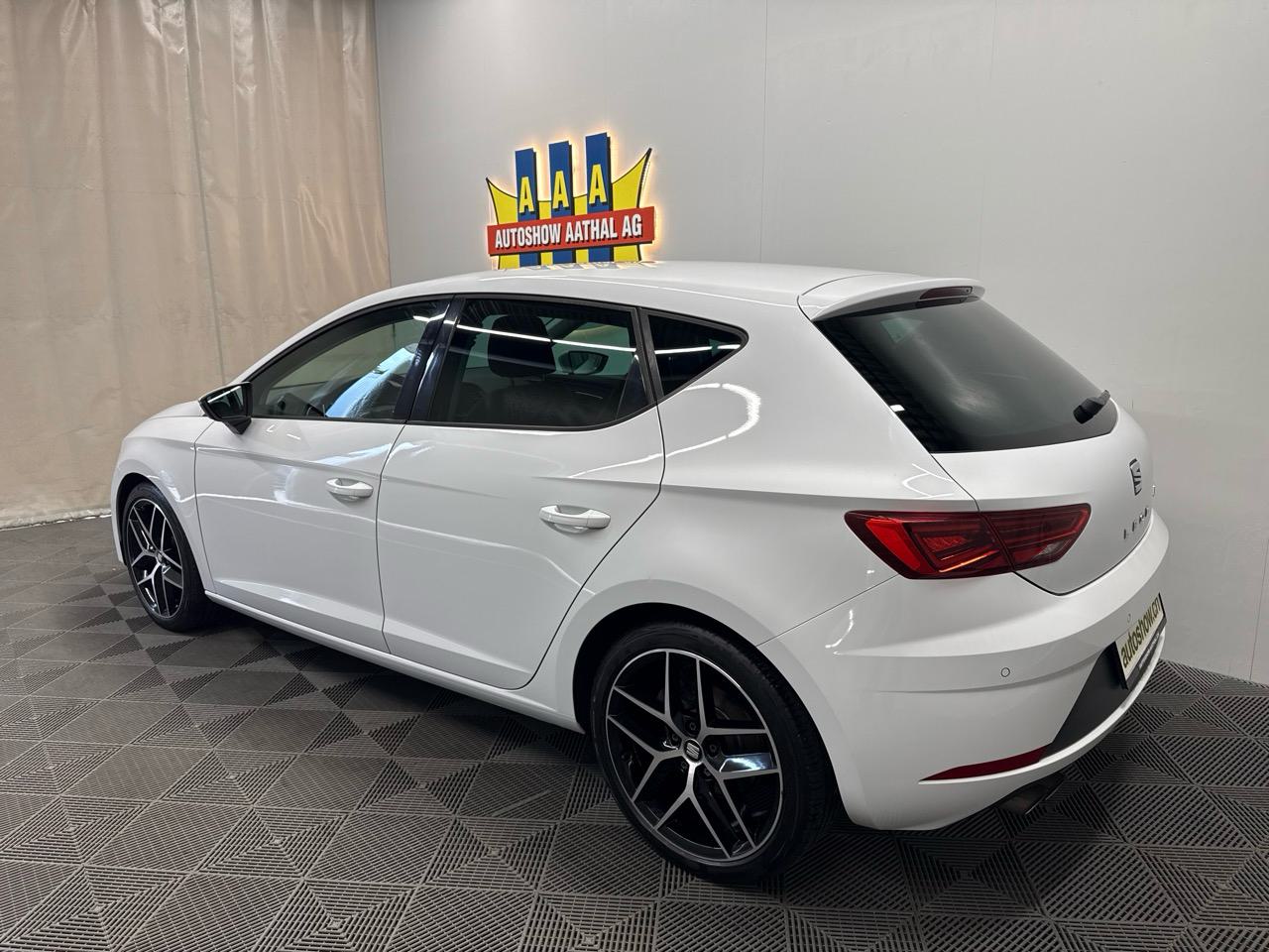 SEAT Leon 1.4 TSI ACT FR-image-1