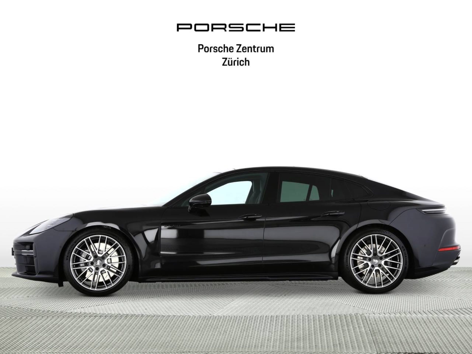 PORSCHE Panamera 4S E-Hybrid-image-1