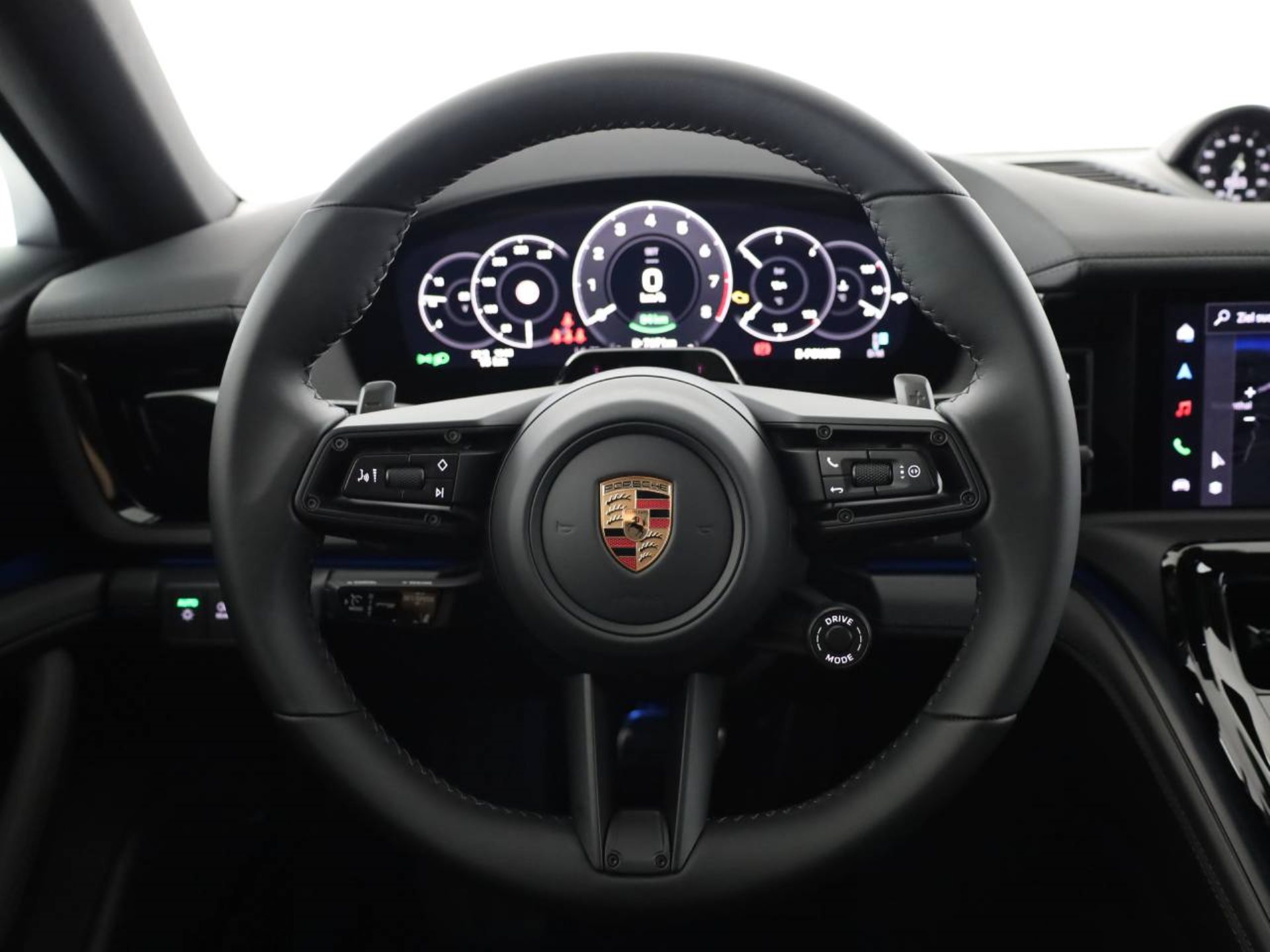 PORSCHE Panamera 4S E-Hybrid-image-9