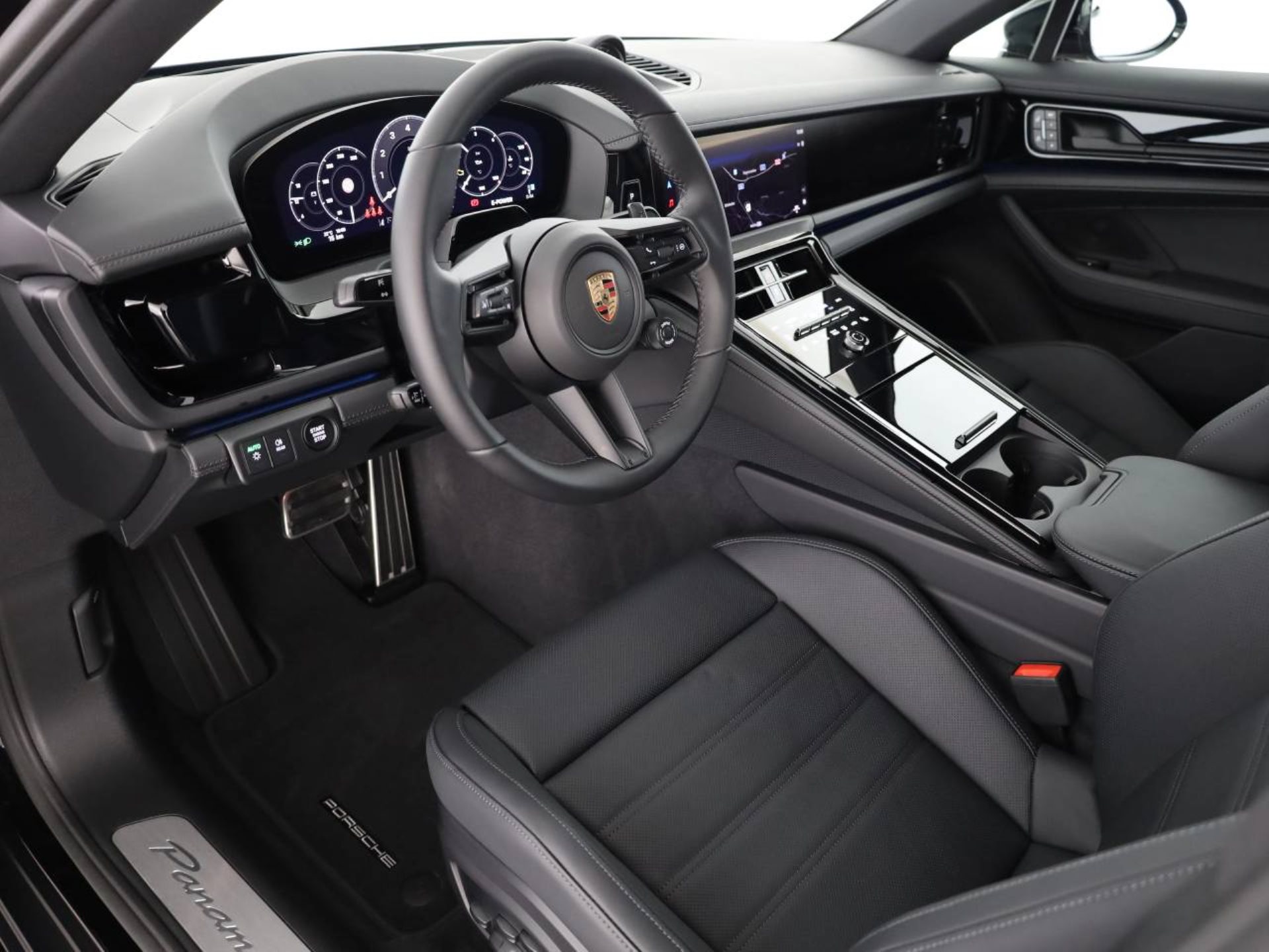 PORSCHE Panamera 4S E-Hybrid-image-3