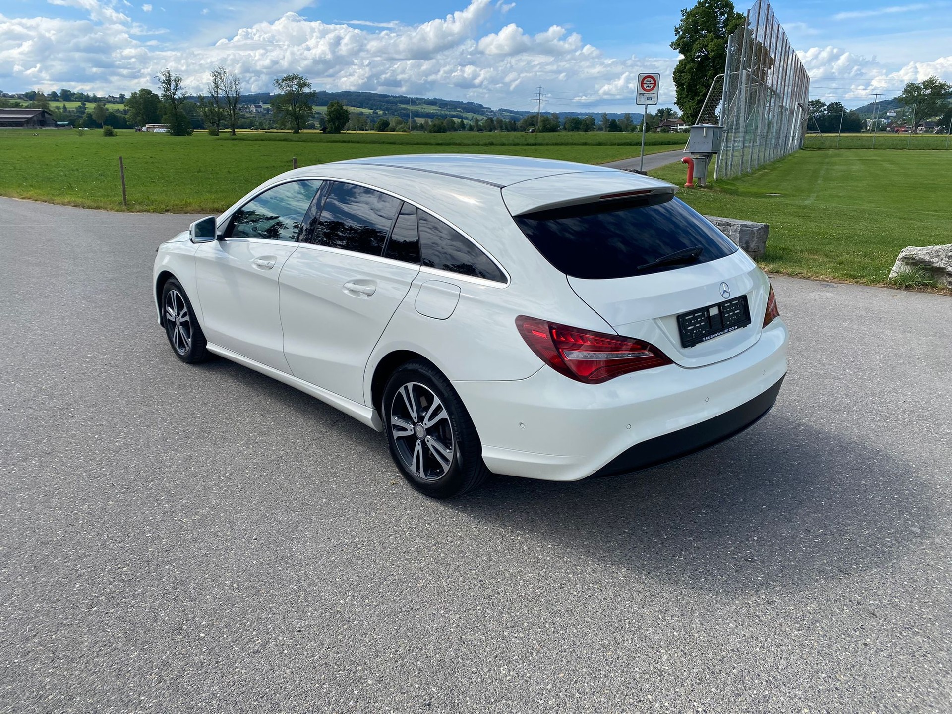 MERCEDES-BENZ CLA Shooting Brake 200 CDI AMG Line 4Matic 7G-DCT-image-5