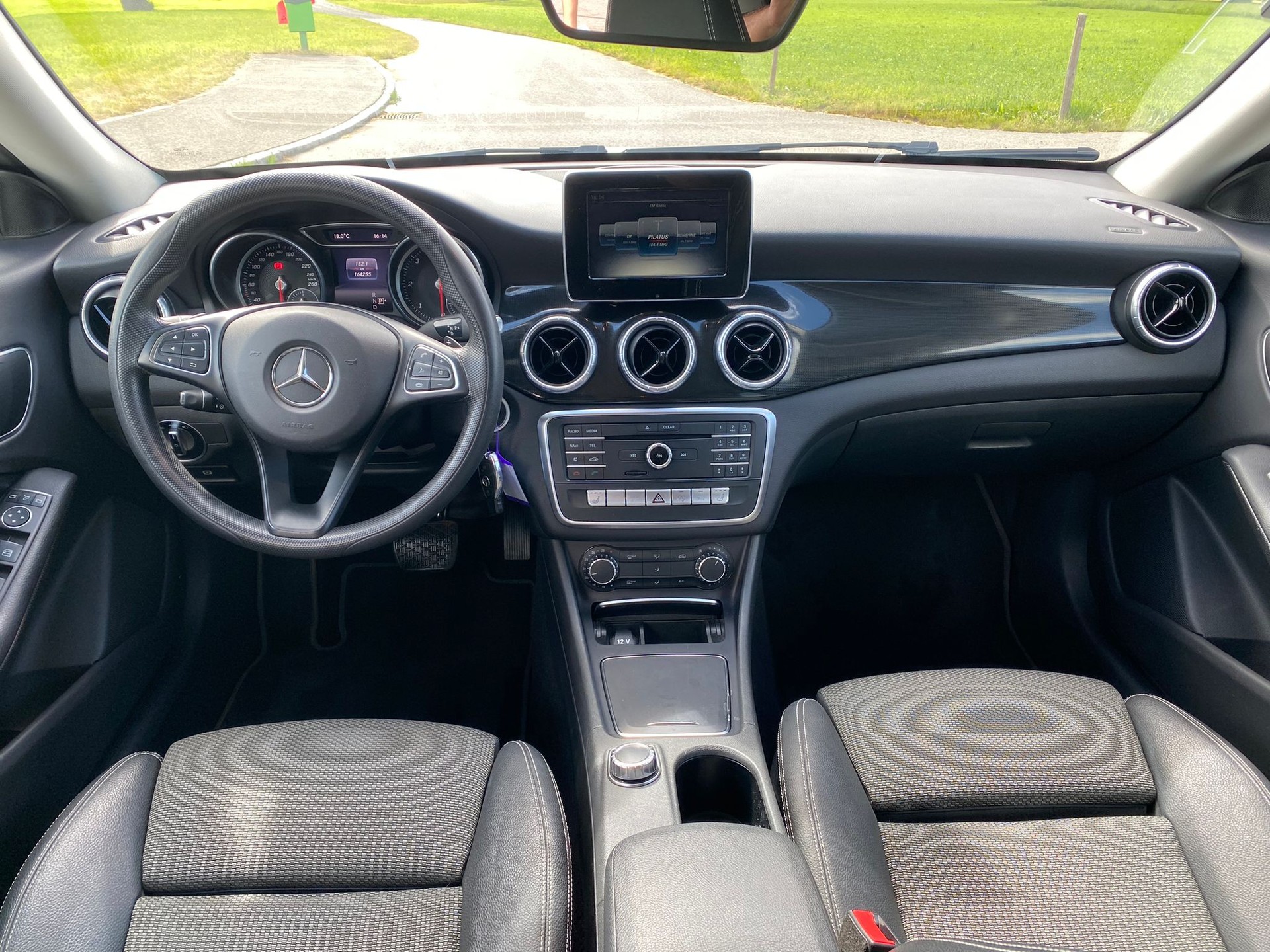 MERCEDES-BENZ CLA Shooting Brake 200 CDI AMG Line 4Matic 7G-DCT-image-8