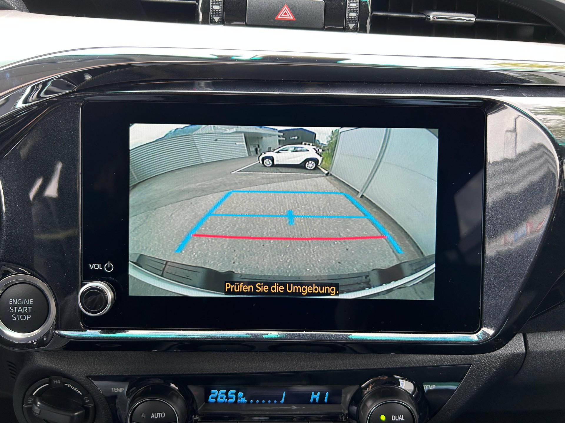 TOYOTA Hilux Double Cab.-Pick-up 2.4 D-4D 150 Style-image-11