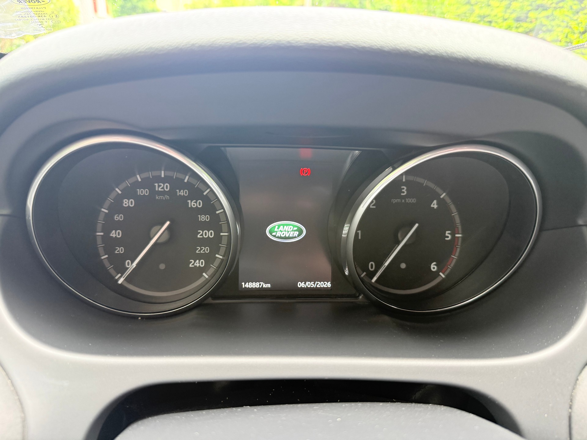 LAND ROVER 2.0 TD4 180 HSE-image-2
