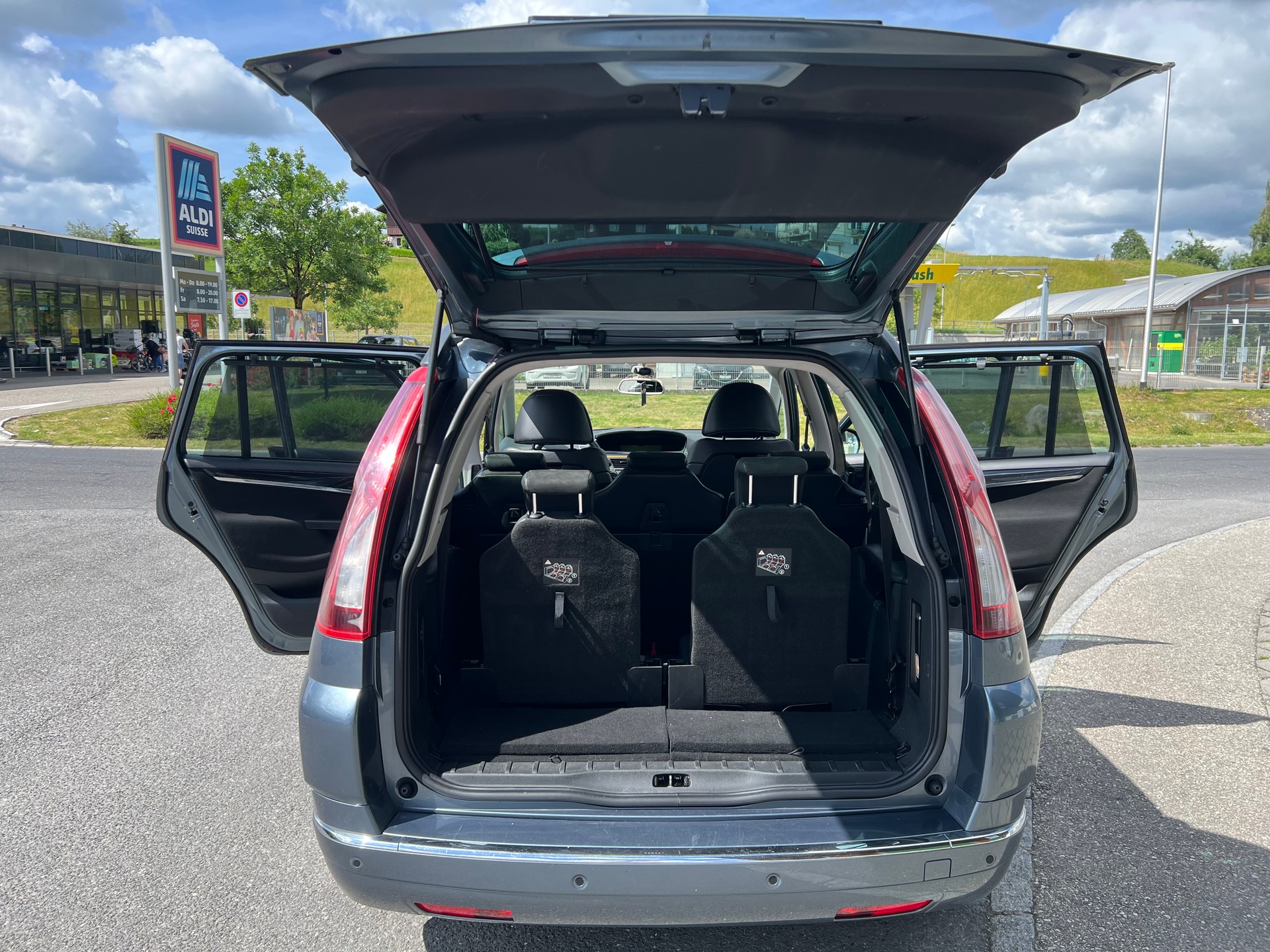 CITROEN Grand C4 Picasso 1.6i 16V Turbo Exclusive+ BMP6-image-11