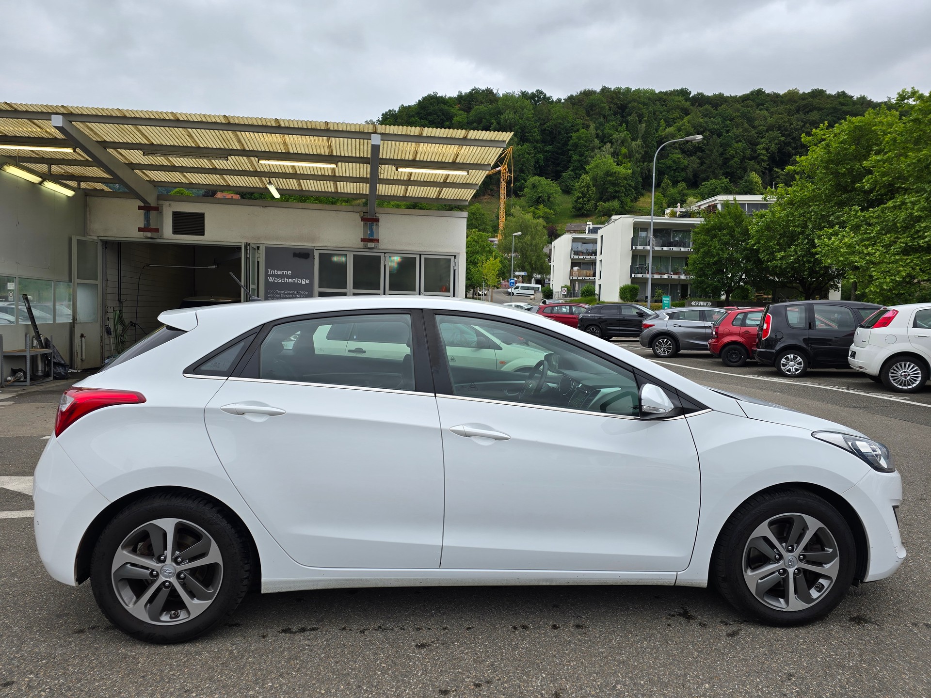 HYUNDAI i30 1.6 CRDi Plena Automatic DCT-image-6