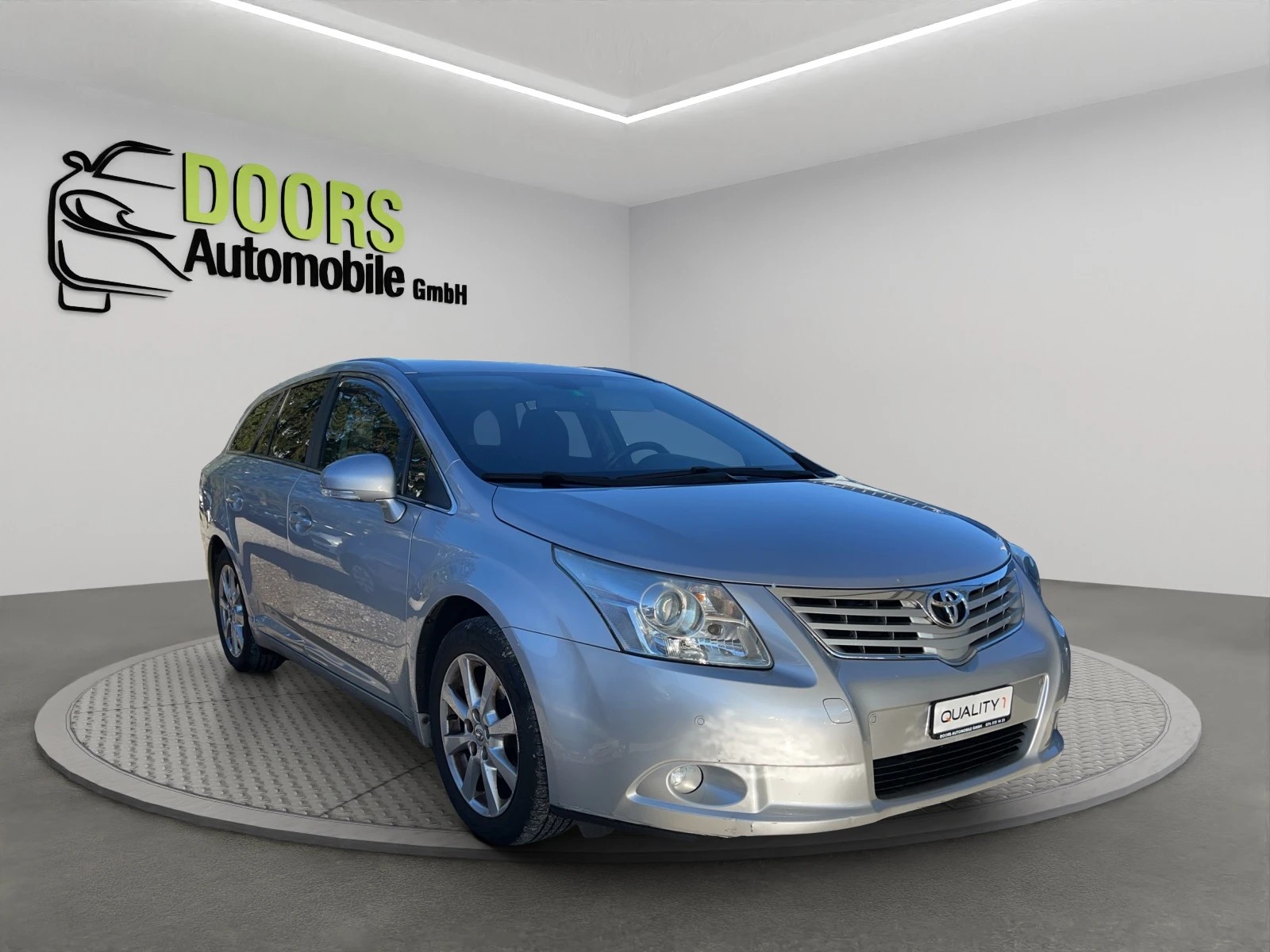 TOYOTA Avensis SW 2.0 Linea Sol Premium Multidrive-image-0