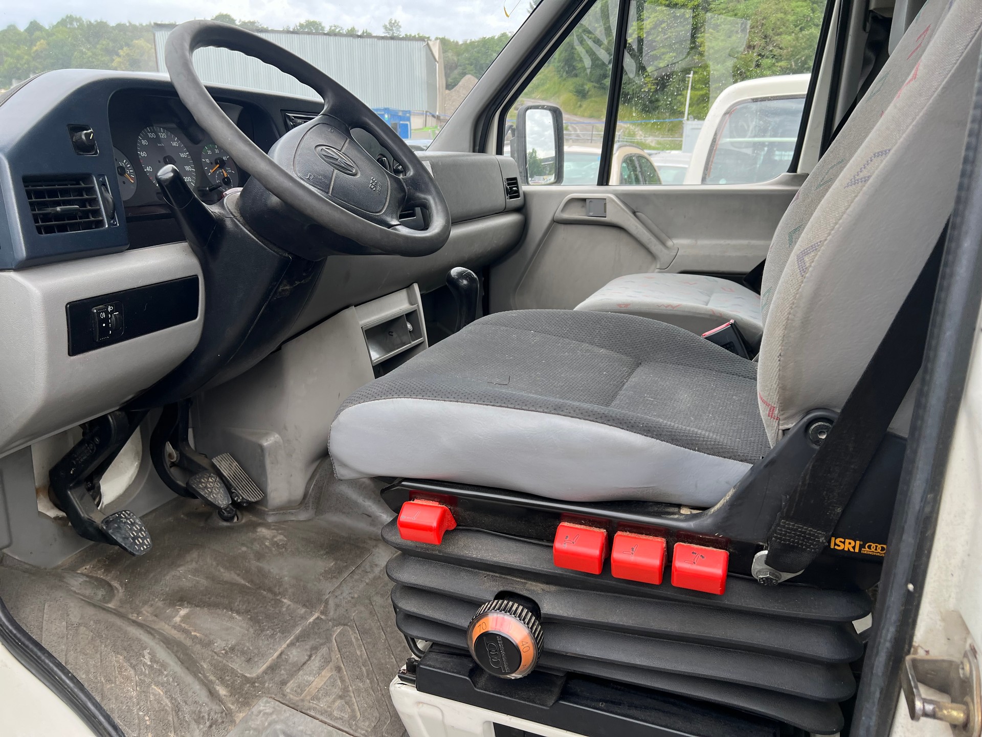 VW TRANSPORTER-image-5