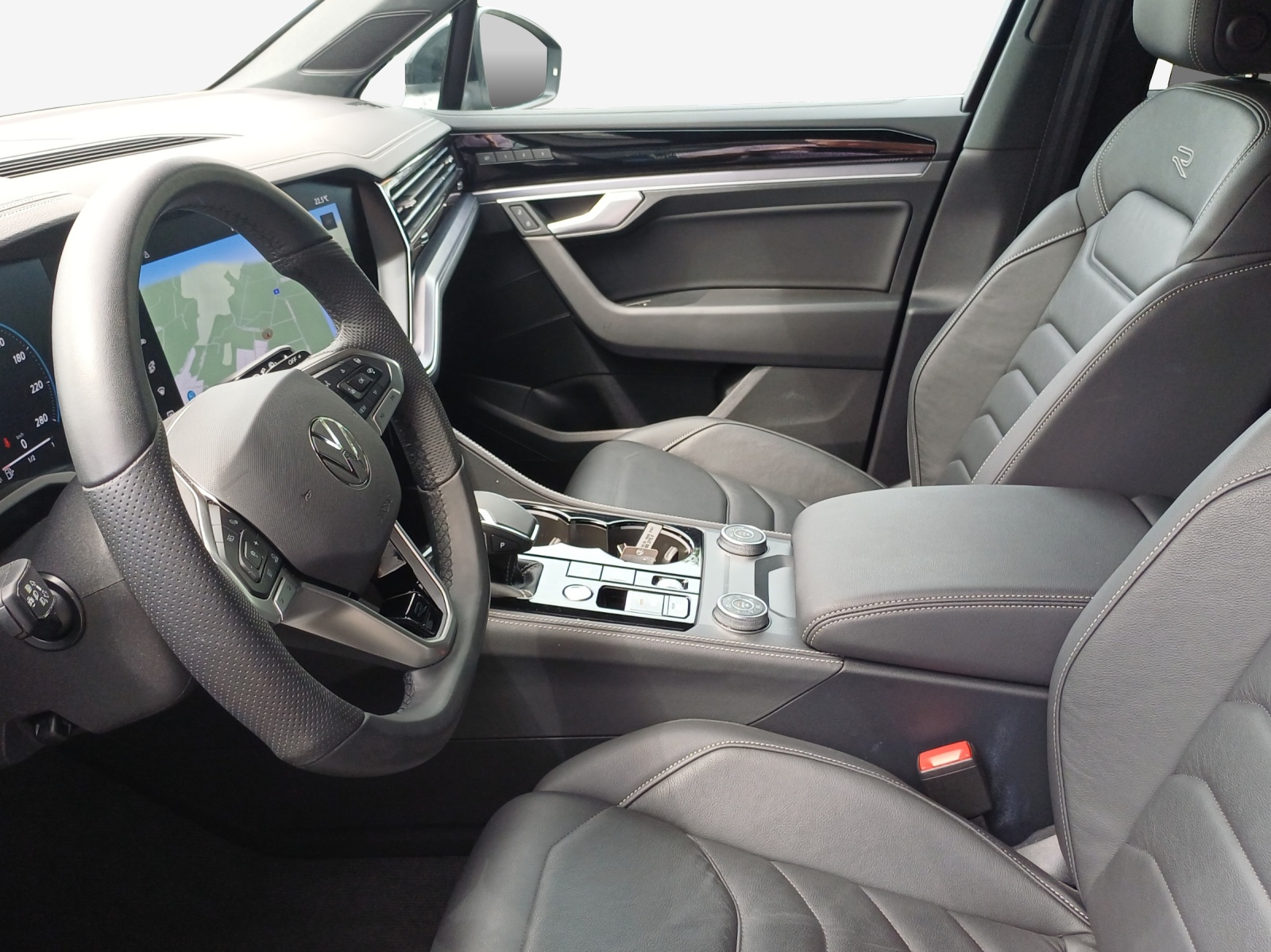 VW Touareg 3.0 TDI R-Line Tiptronic-image-7