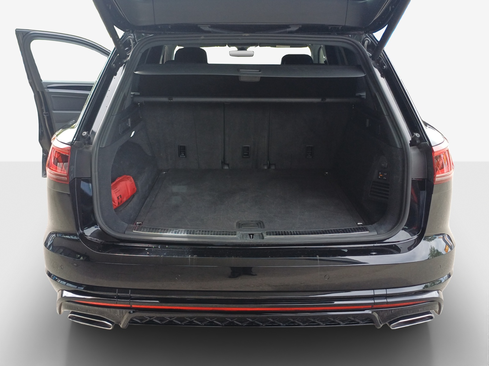 VW Touareg 3.0 TDI R-Line Tiptronic-image-12