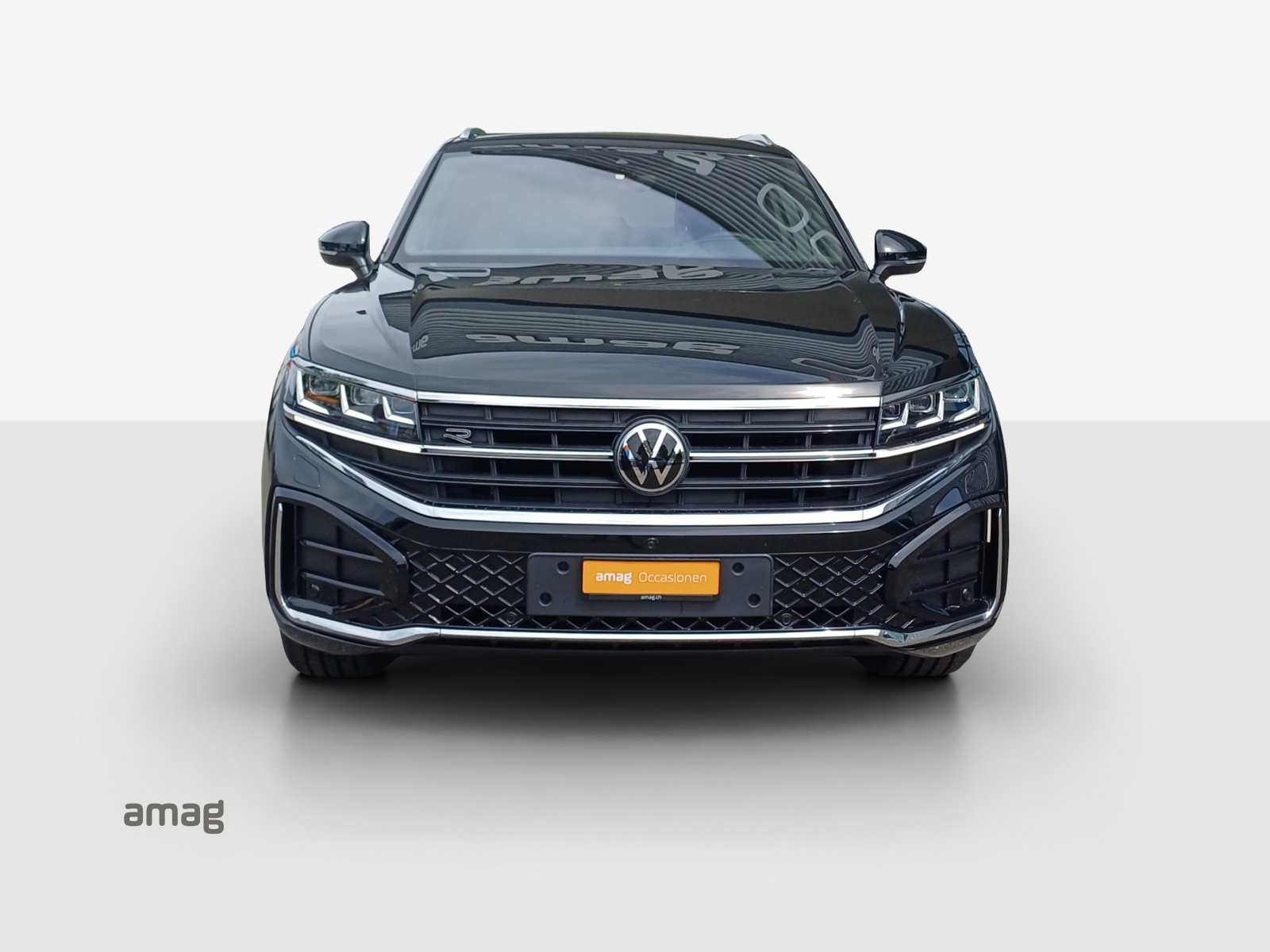 VW Touareg 3.0 TDI R-Line Tiptronic-image-6