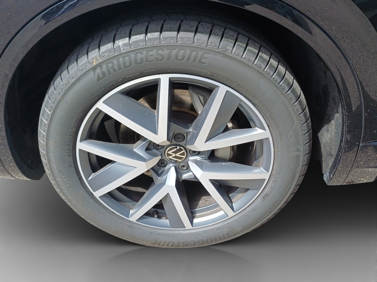 VW Touareg 3.0 TDI R-Line Tiptronic-image-14
