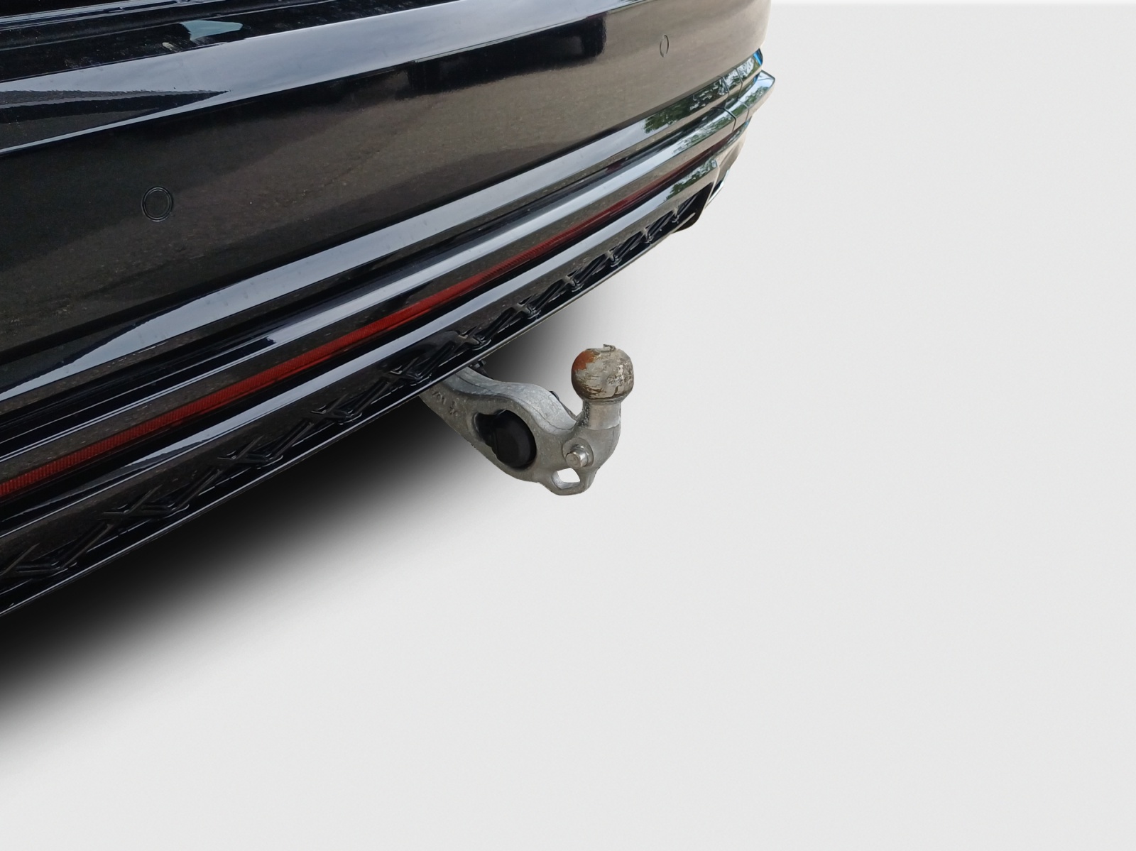 VW Touareg 3.0 TDI R-Line Tiptronic-image-13