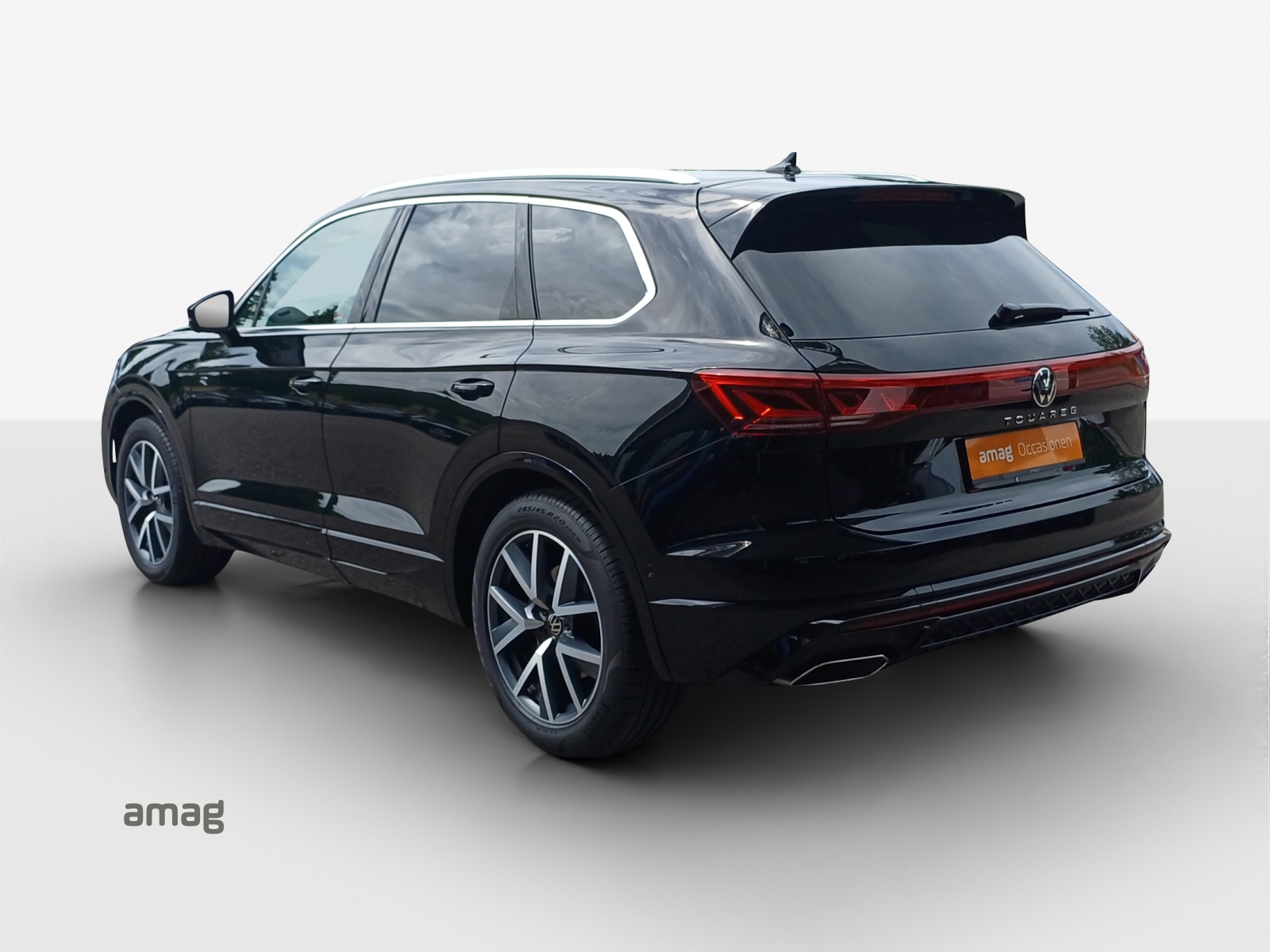 VW Touareg 3.0 TDI R-Line Tiptronic-image-2