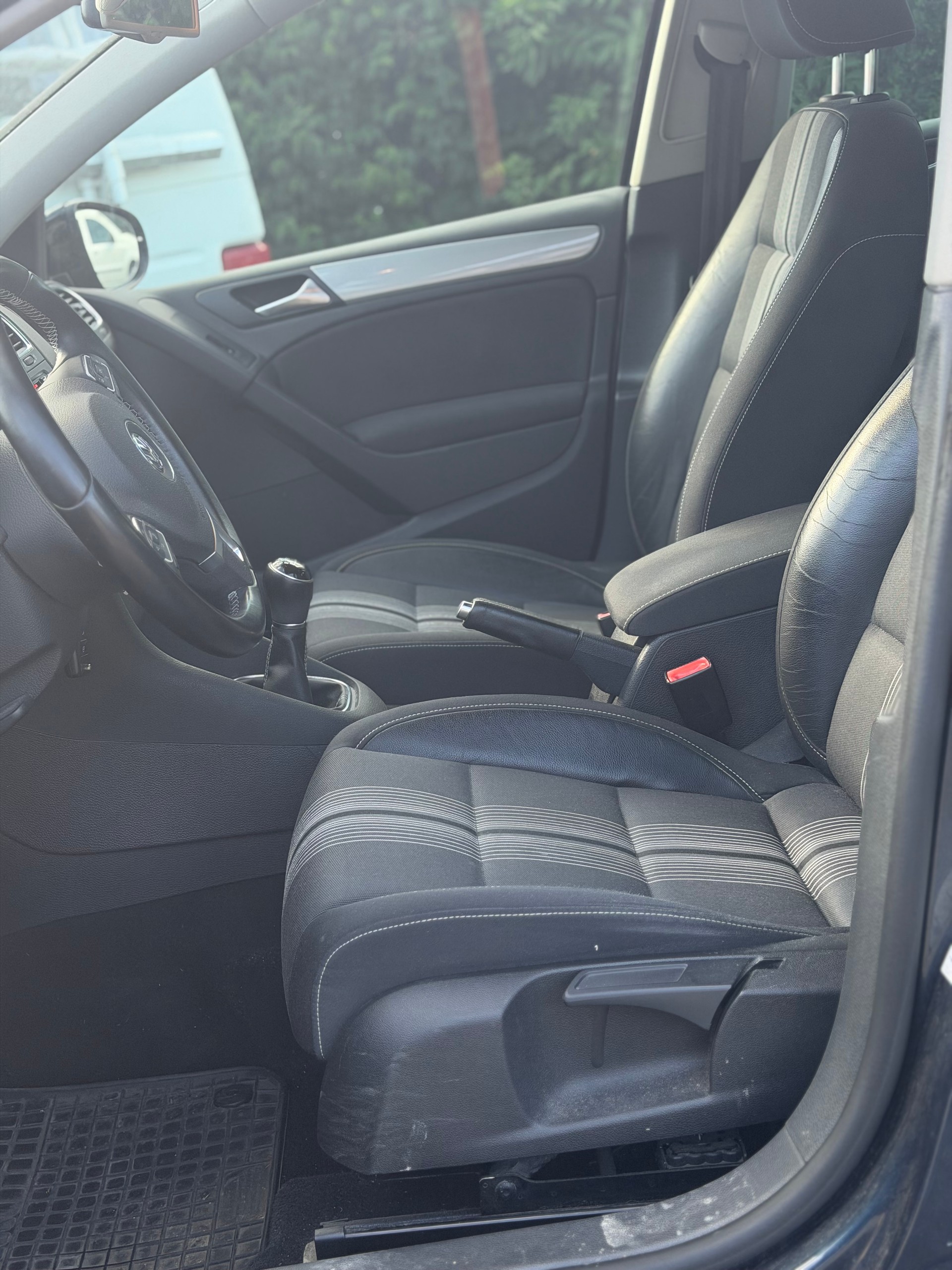 VW Golf 1.2 TSI Comfortline-image-8