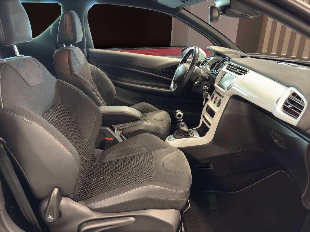 DS AUTOMOBILES DS 3 1.2 PureTech Sport Chic-image-6