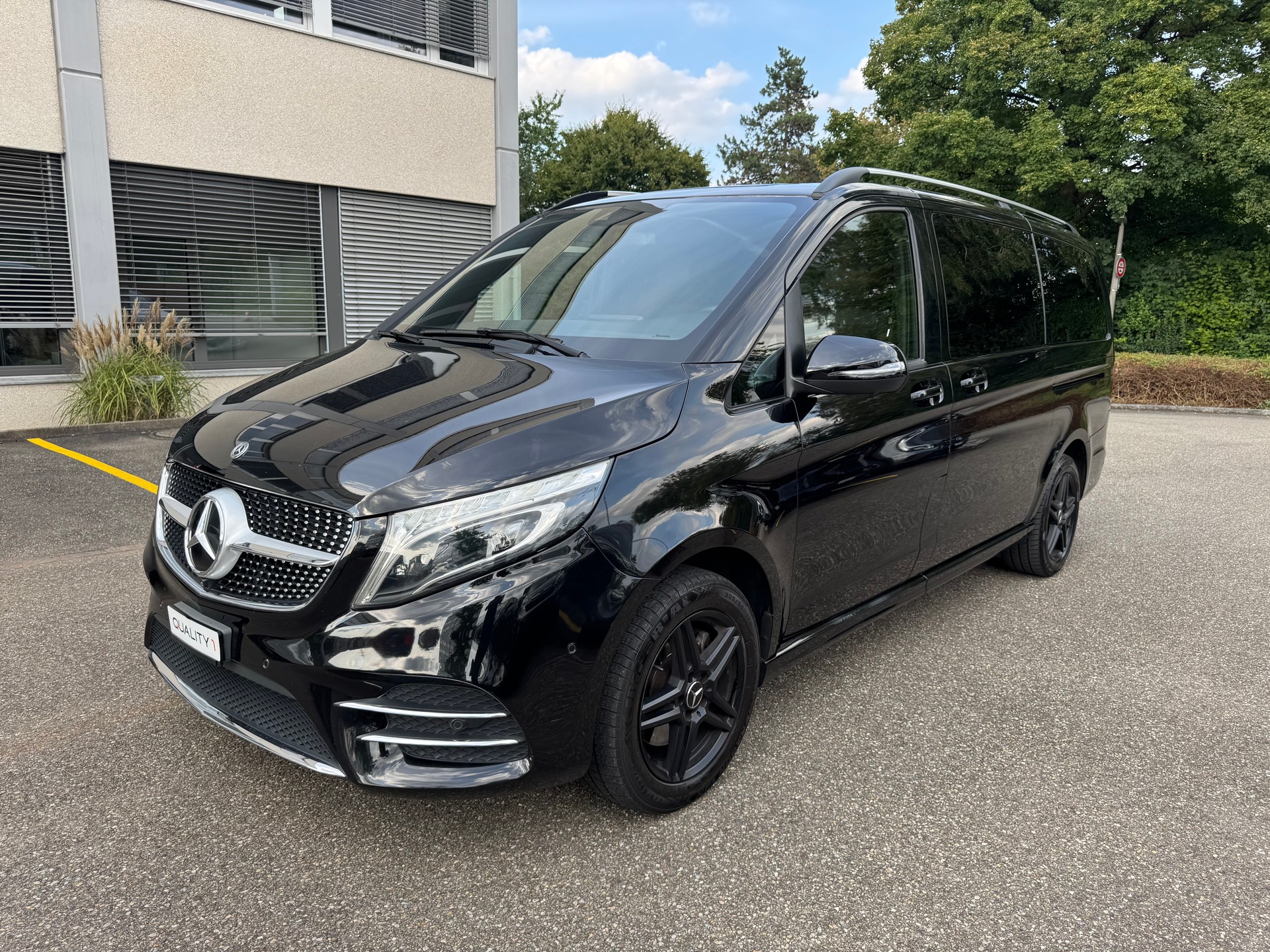 MERCEDES-BENZ V 300 d lang Avantgarde 4Matic 9G-Tronic-image-0