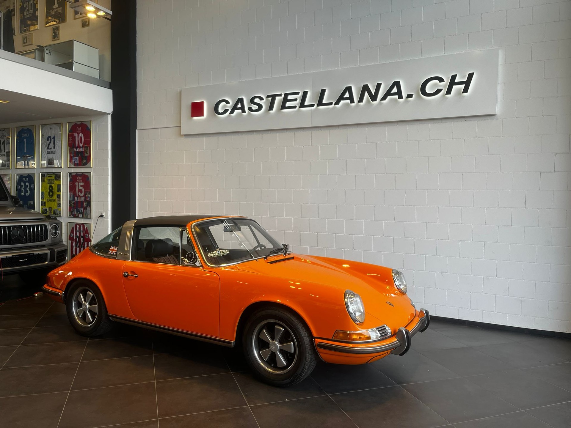 PORSCHE E 2.2 Targa-image-1