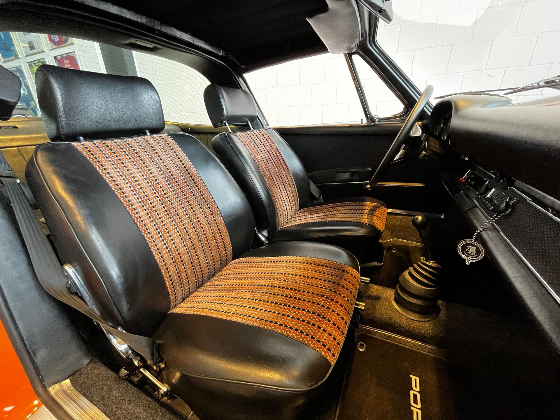 PORSCHE E 2.2 Targa-image-20