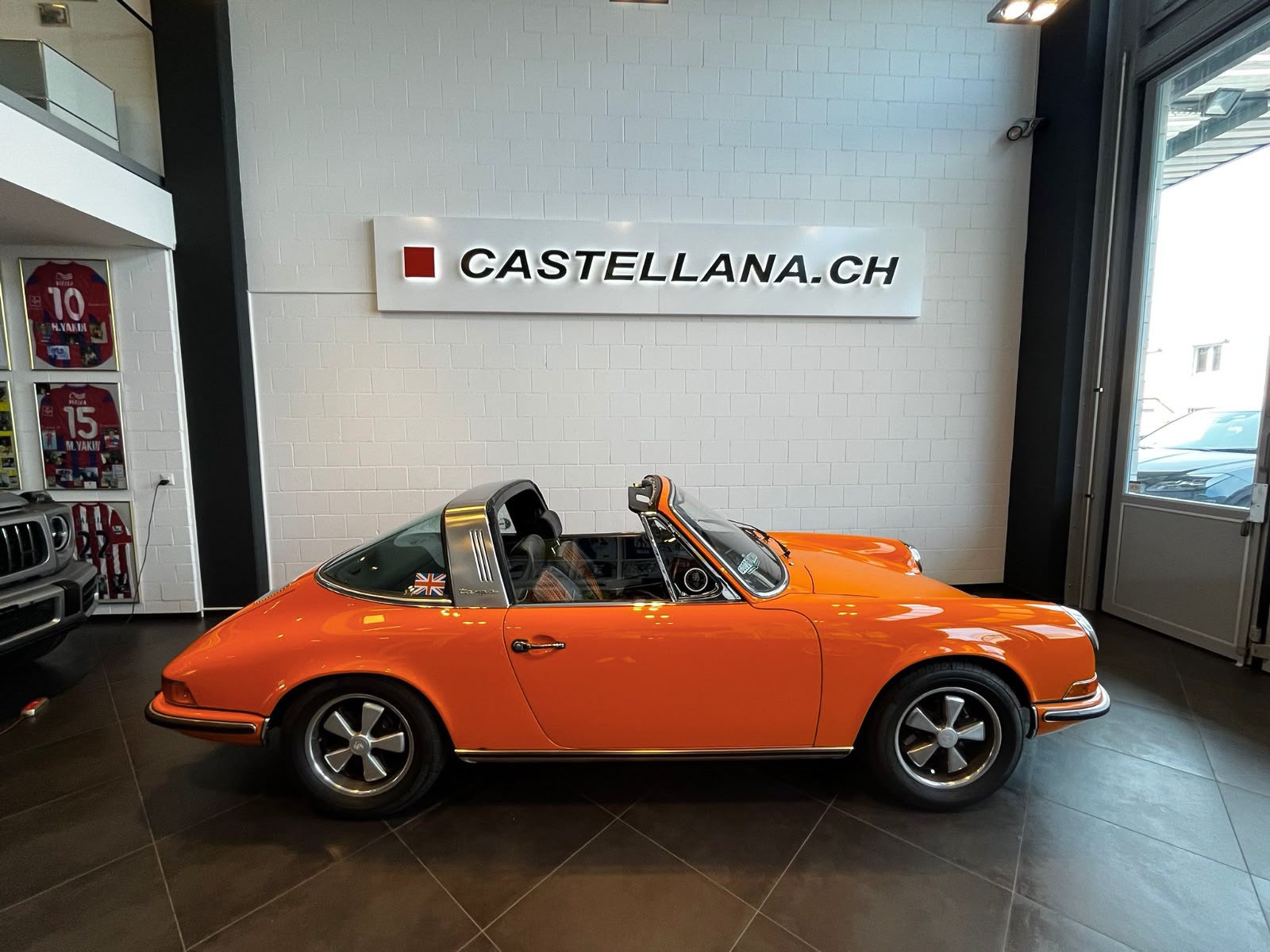 PORSCHE E 2.2 Targa-image-5