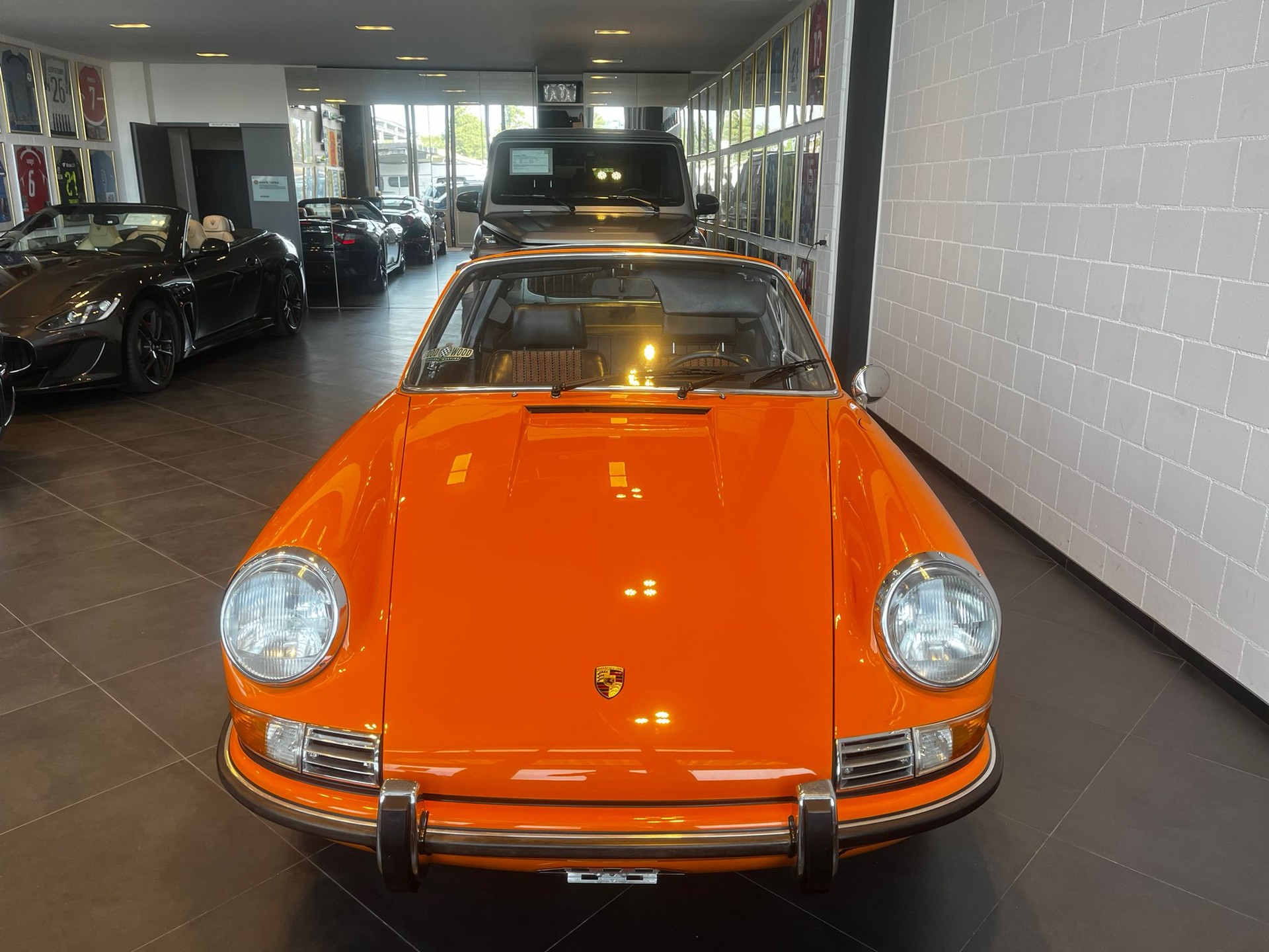 PORSCHE E 2.2 Targa-image-5