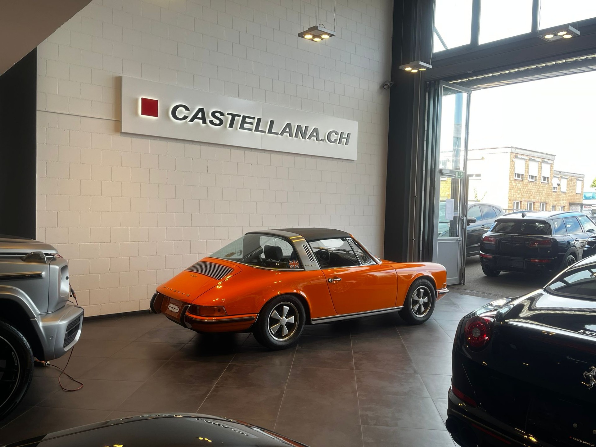 PORSCHE E 2.2 Targa-image-10