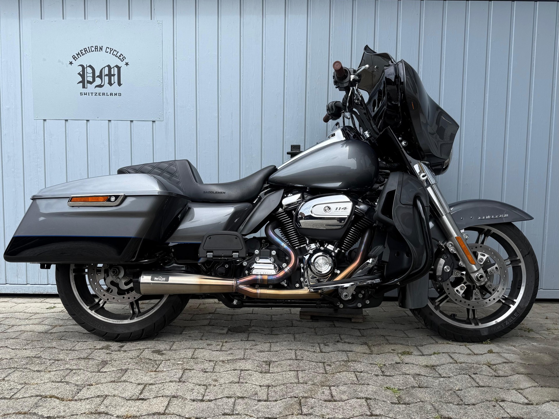 HARLEY-DAVIDSON FLHTK Electra Glide Ultra Limited 114