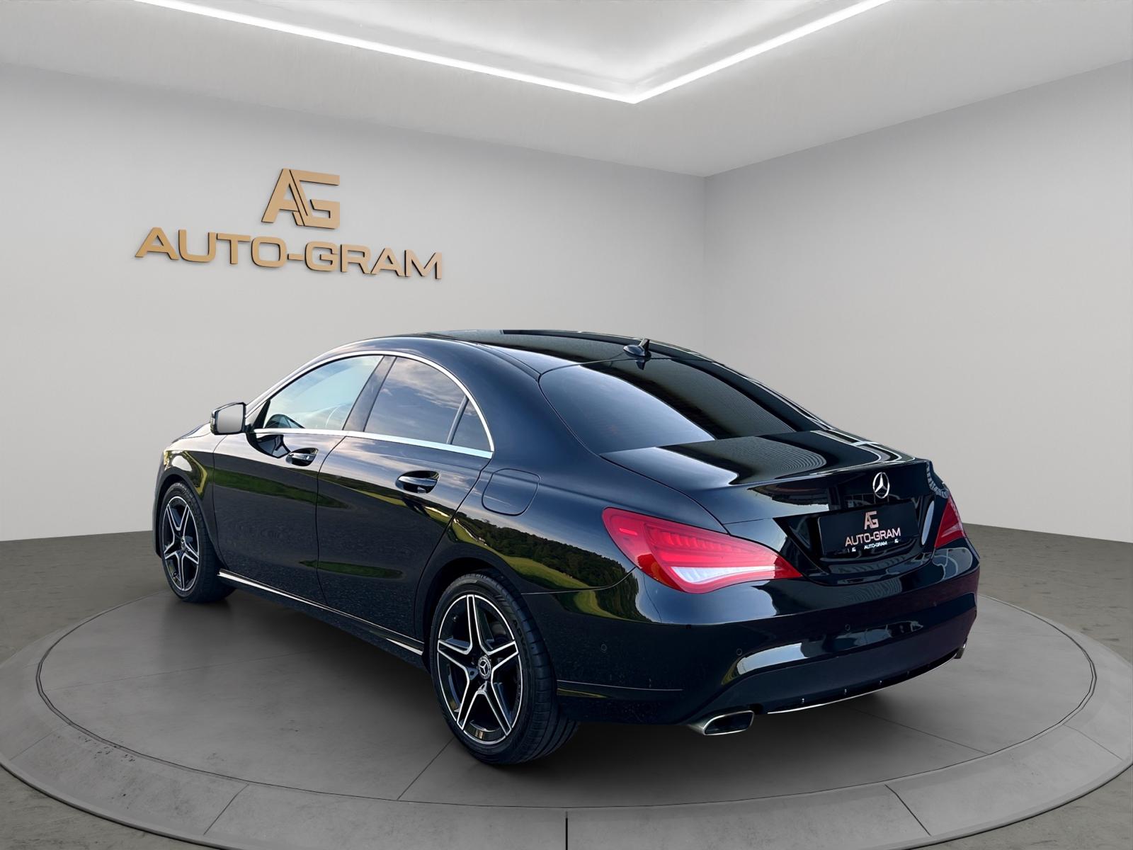 MERCEDES-BENZ CLA 200 AMG Line-image-24