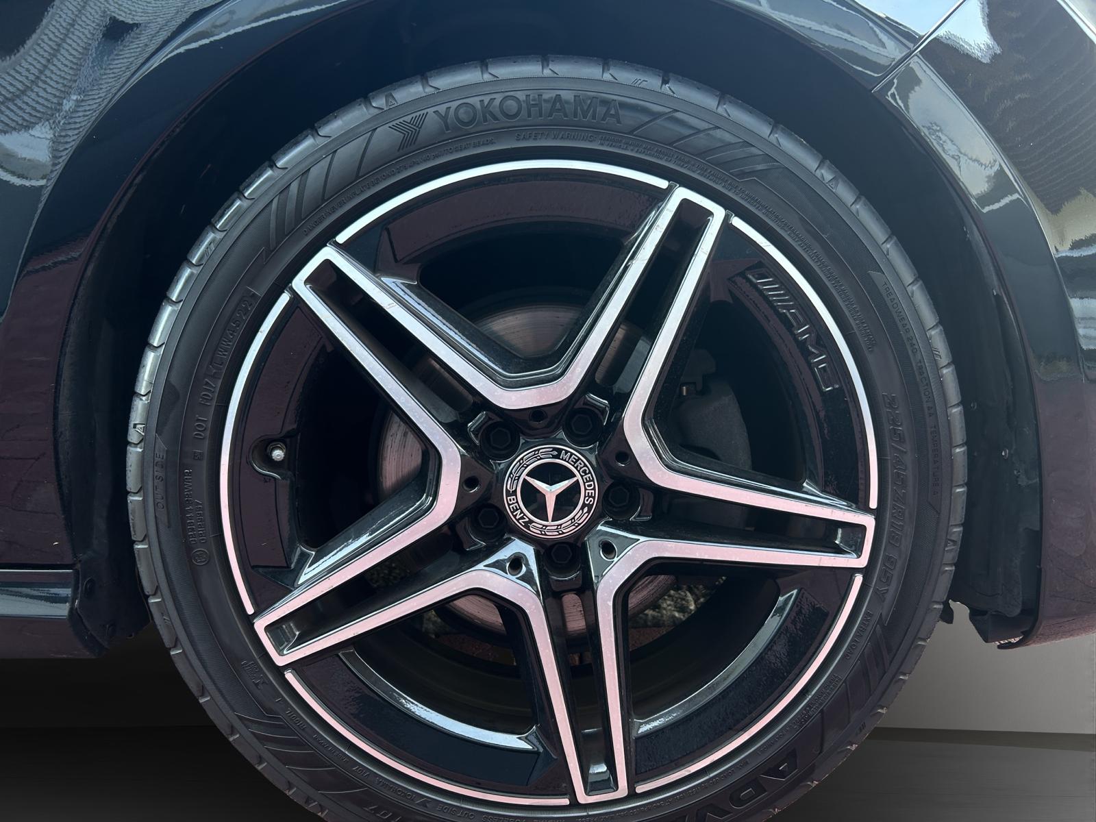 MERCEDES-BENZ CLA 200 AMG Line-image-7