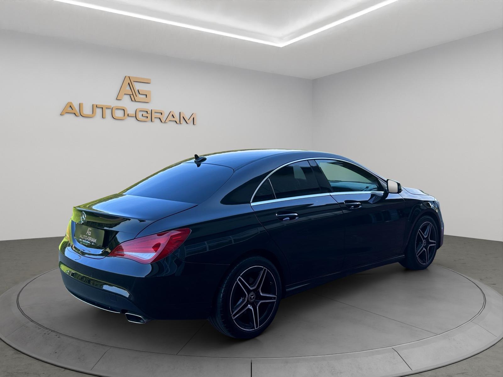 MERCEDES-BENZ CLA 200 AMG Line-image-4