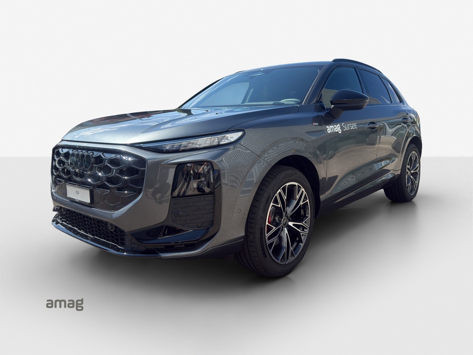 AUDI Q3 SUV TFSI quattro 195 kW S tronic-image-1