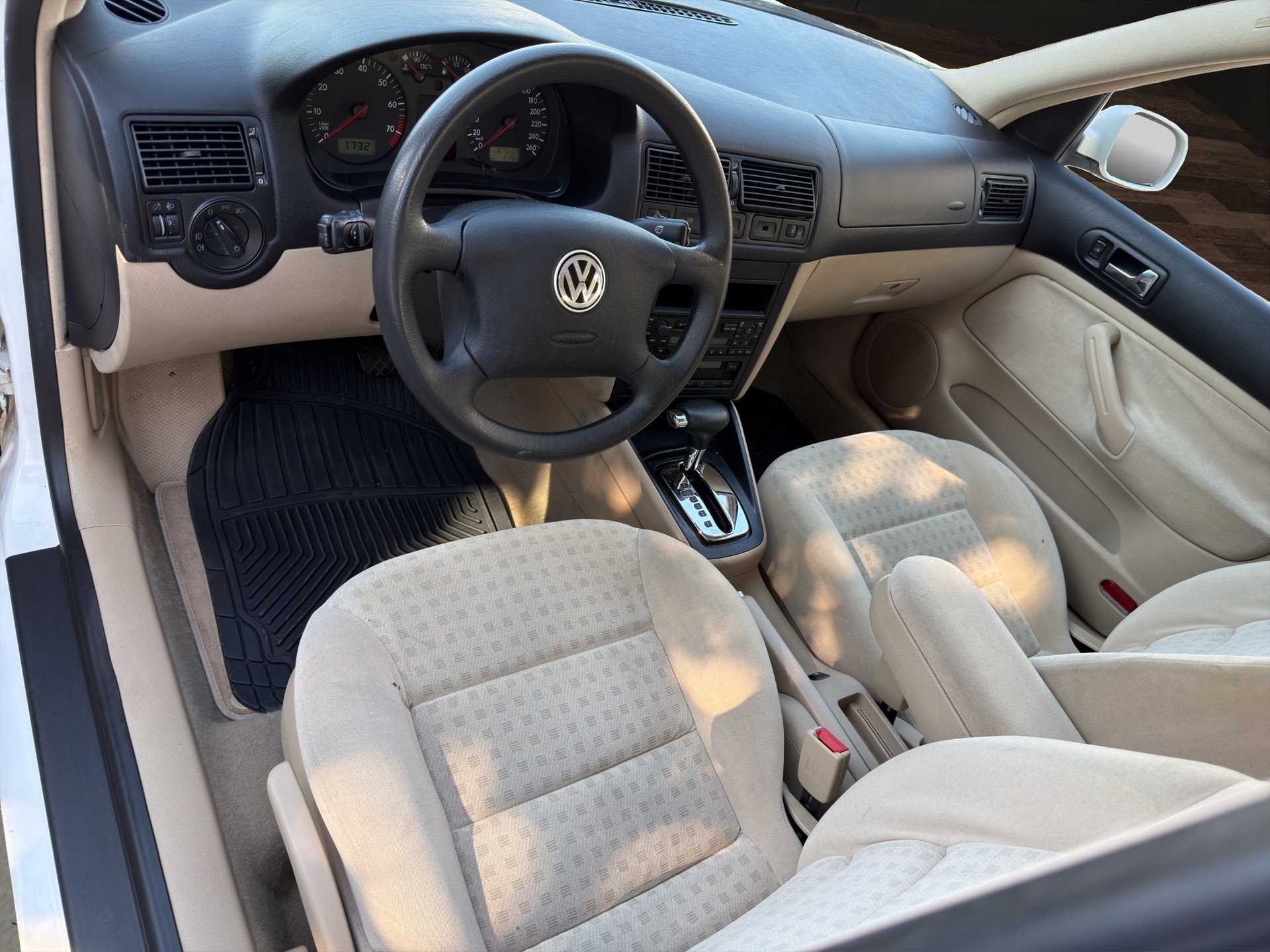 VW Golf 2.0 Comfortline-image-11