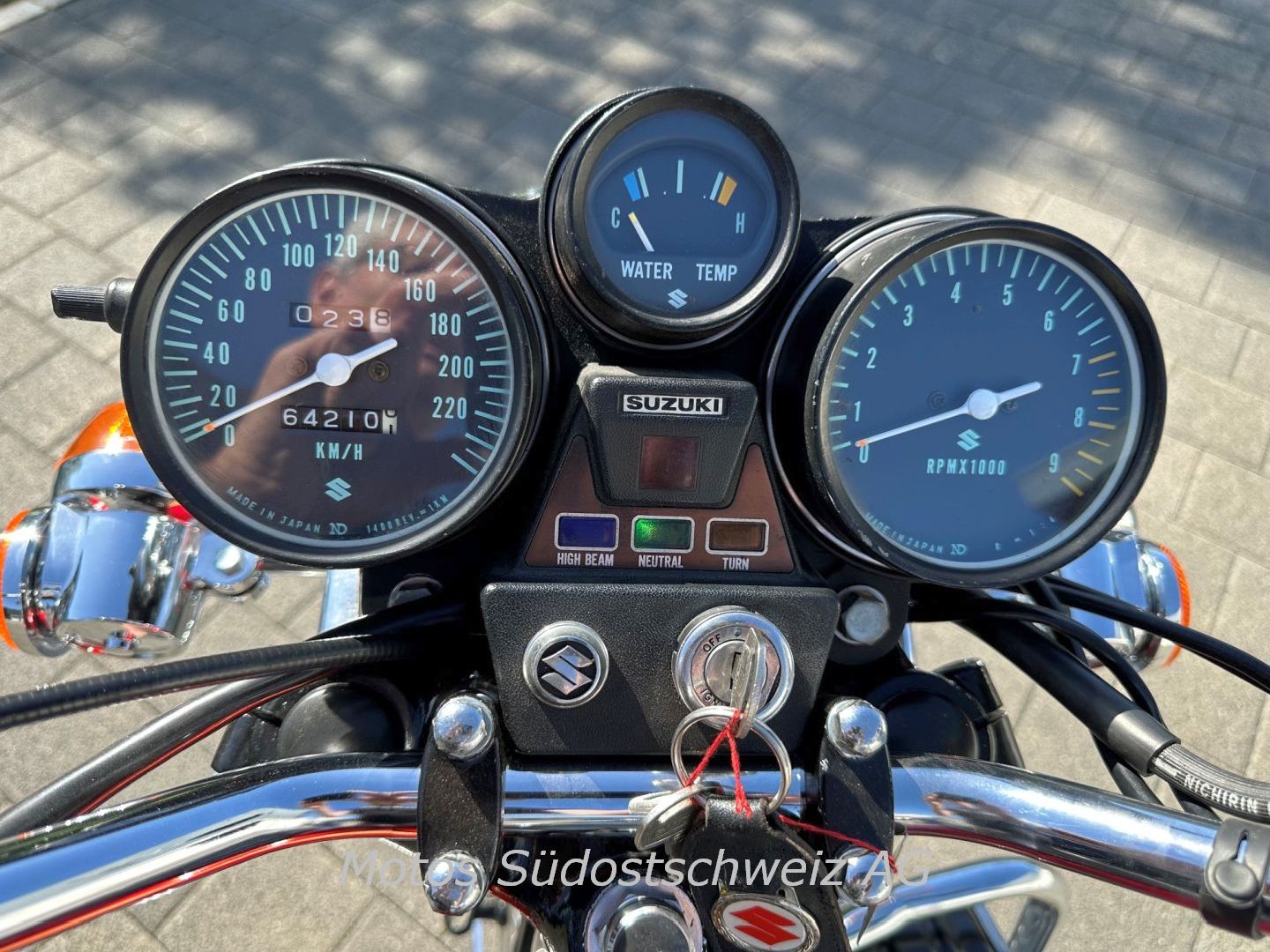 SUZUKI GT 750-image-1