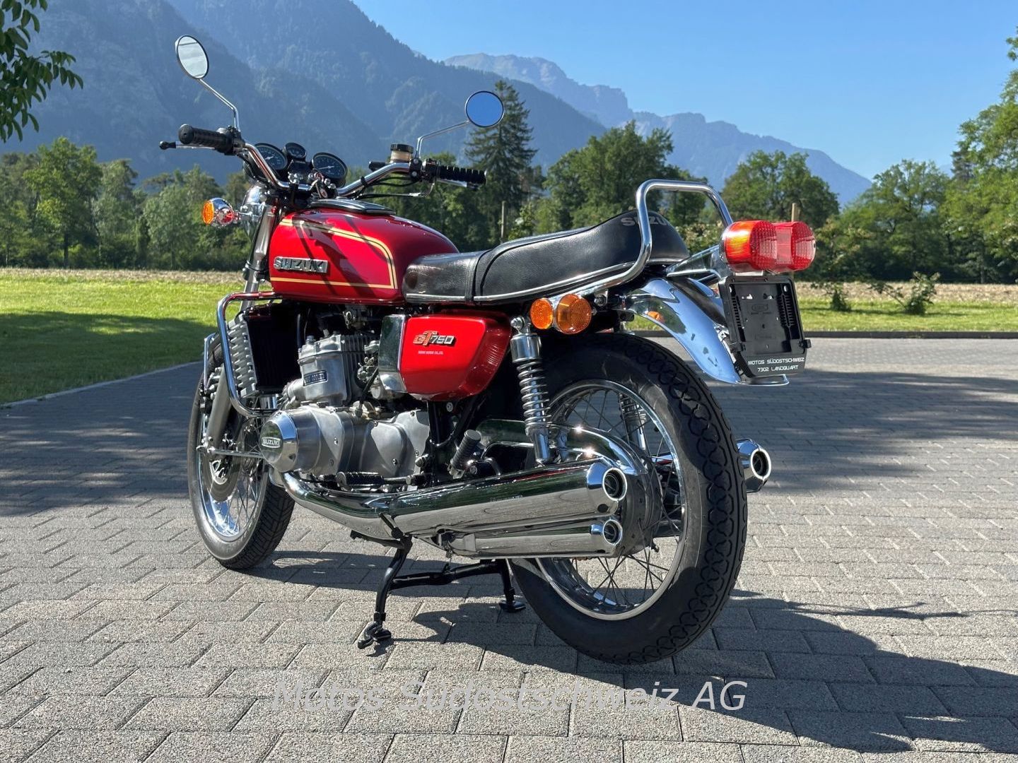 SUZUKI GT 750-image-5