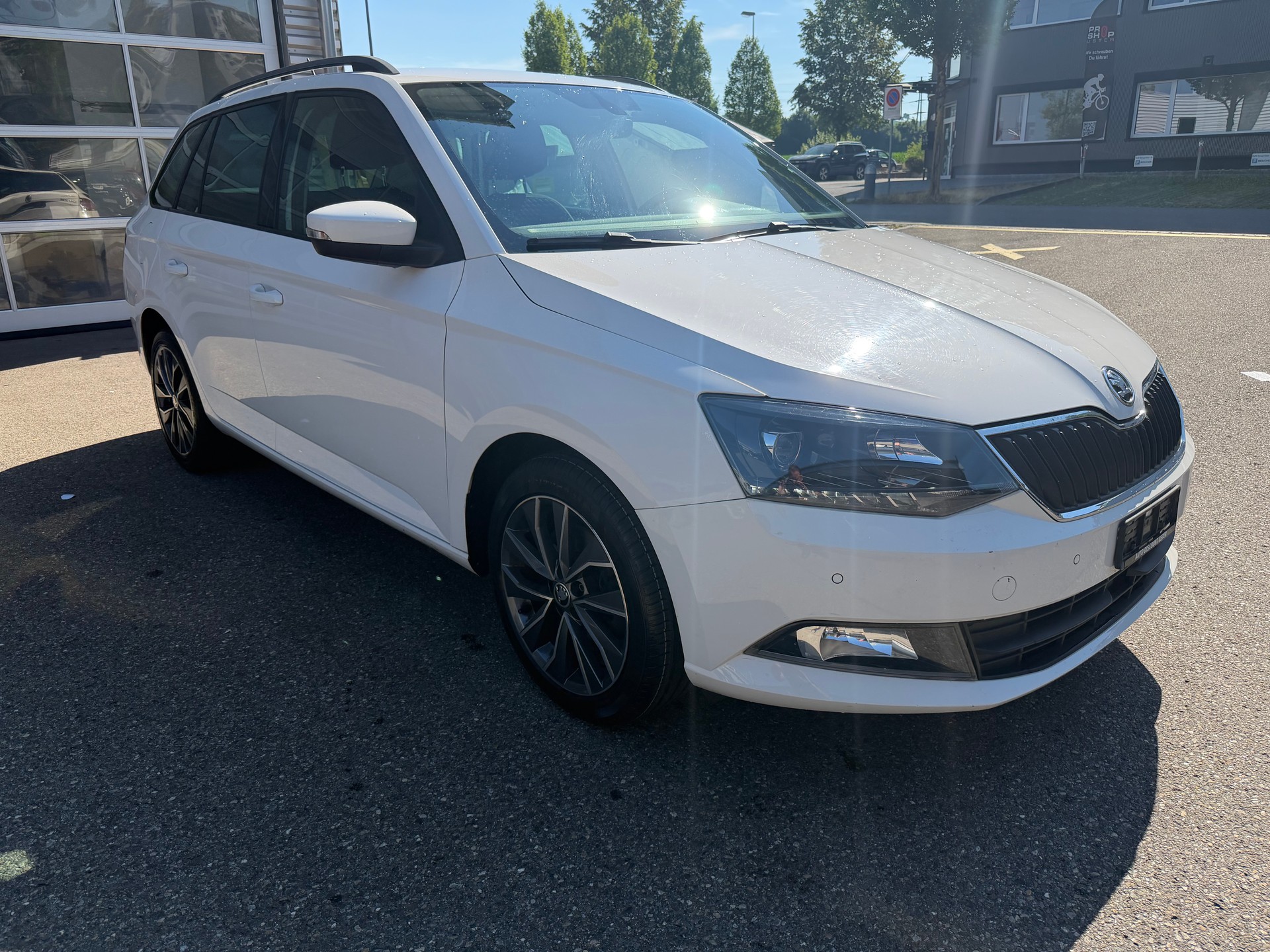 SKODA Fabia 1.0 TSI Style DSG-image-1