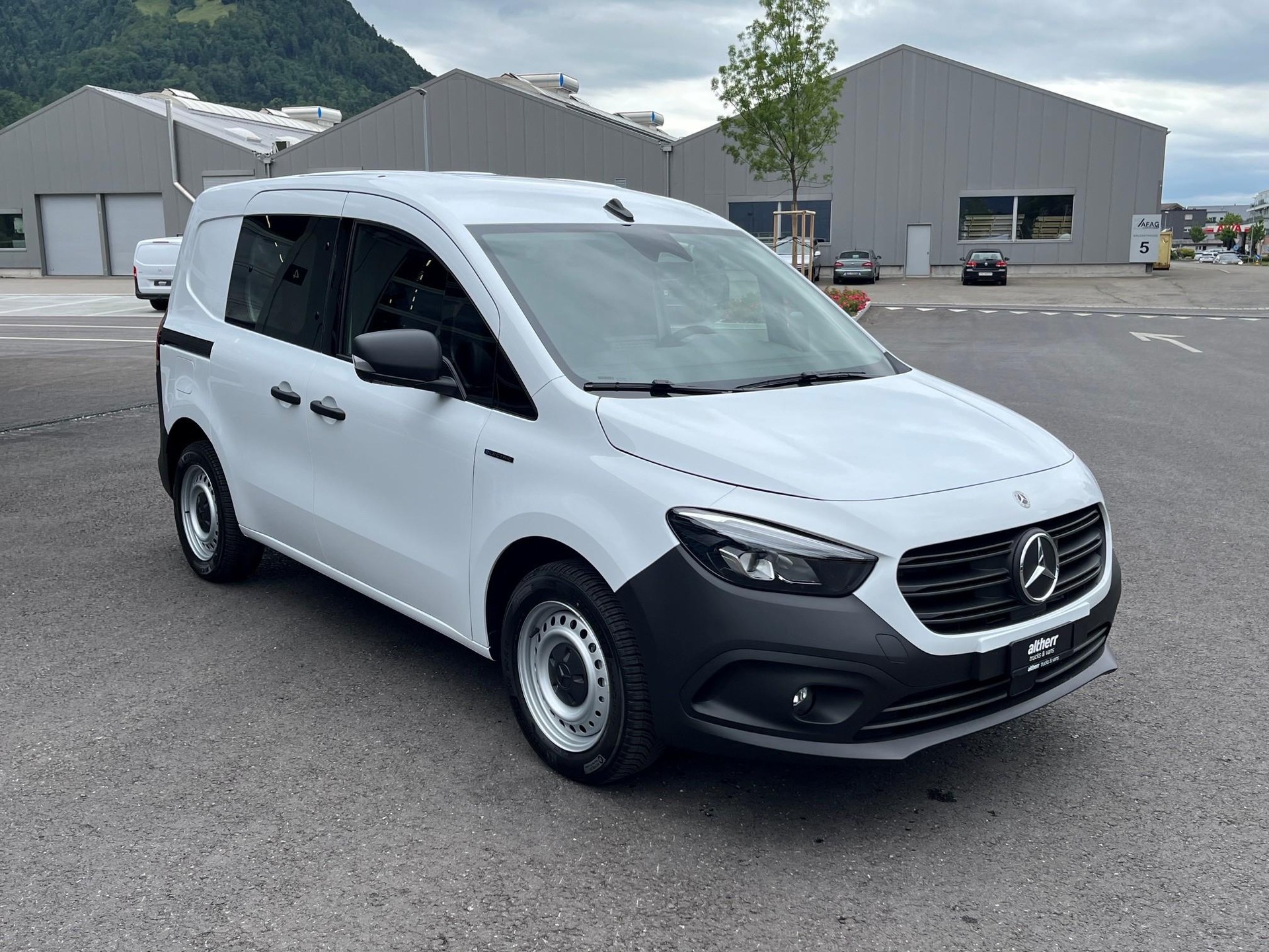 MERCEDES-BENZ eCitan Kaw. S 45 kWh Worker-image-2