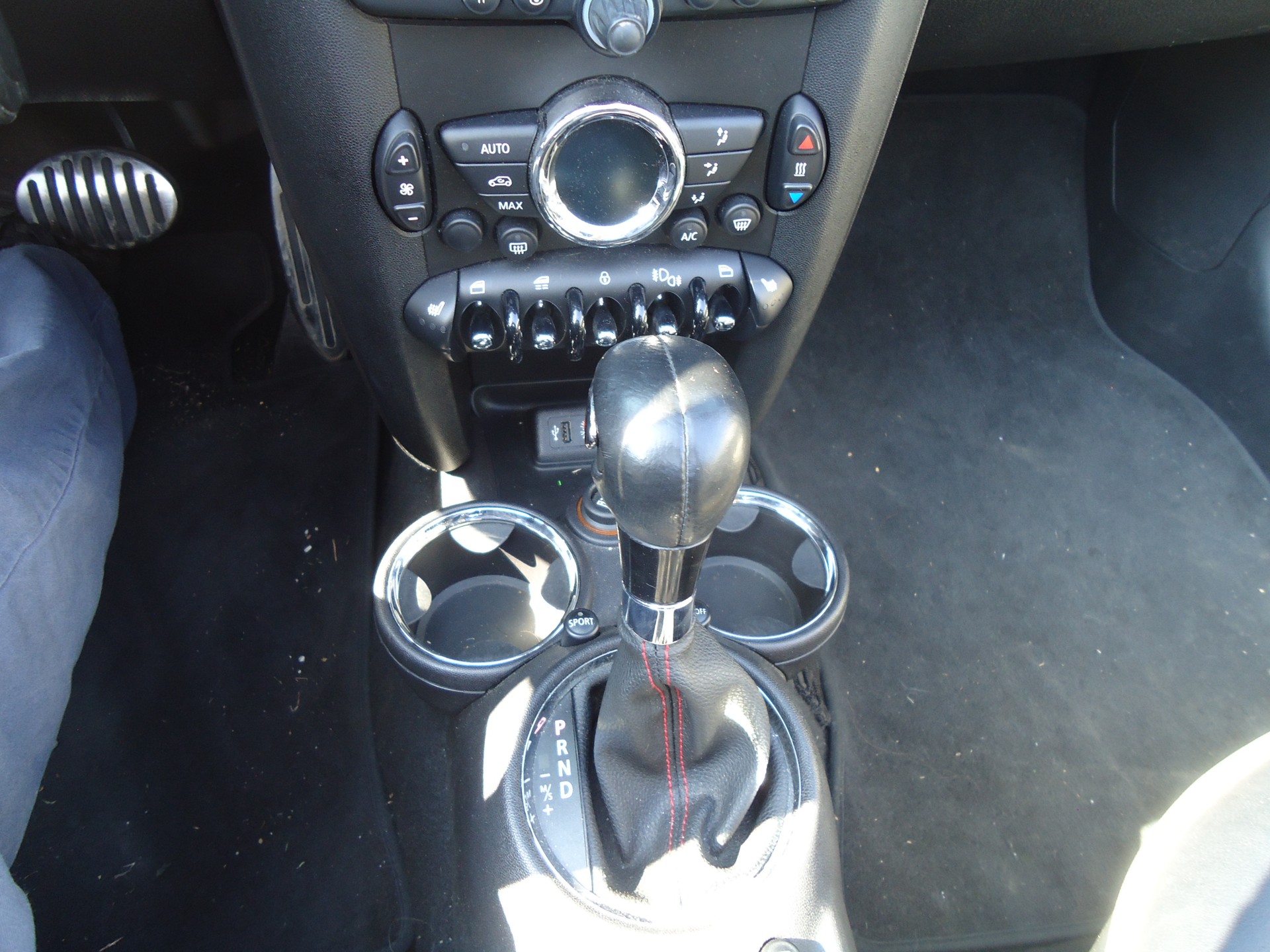 MINI Cooper S Cabriolet Steptronic-image-10
